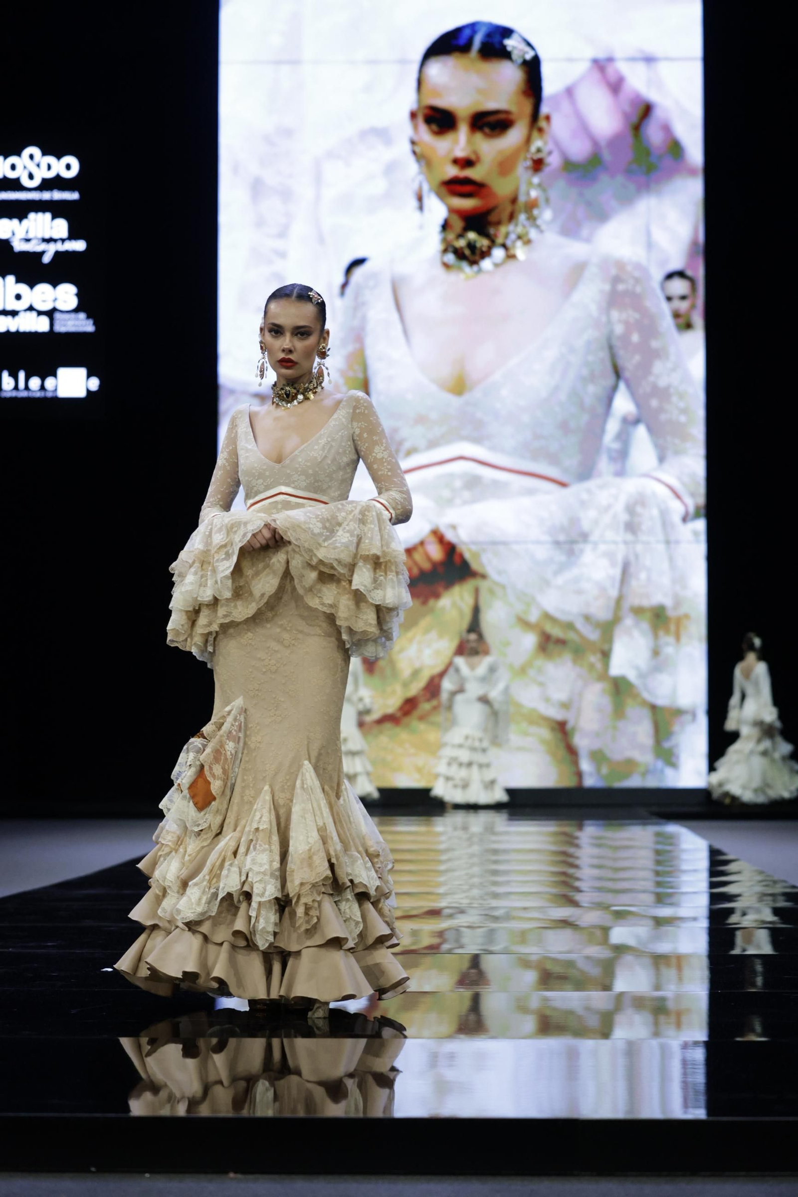 El desfile de Aurora Gaviño en SIMOF 2025, todas las fotos