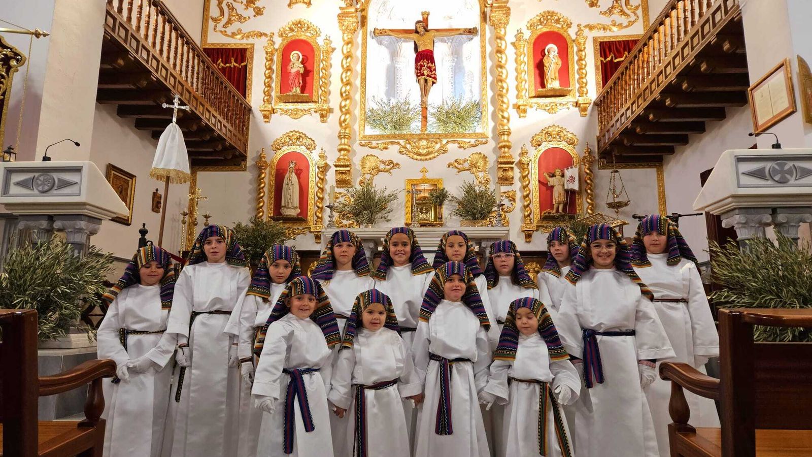La guardería de la Hermandad del Santo Cristo del Bosque de Bacares que acompañará durante toda la Semana Santa a las imágenes titulares que saldrán en procesión
