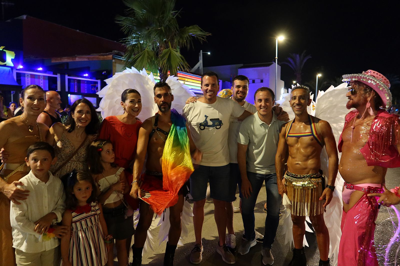 El desfile del Orgullo LGTBIQ de Vera Playa, en imágenes