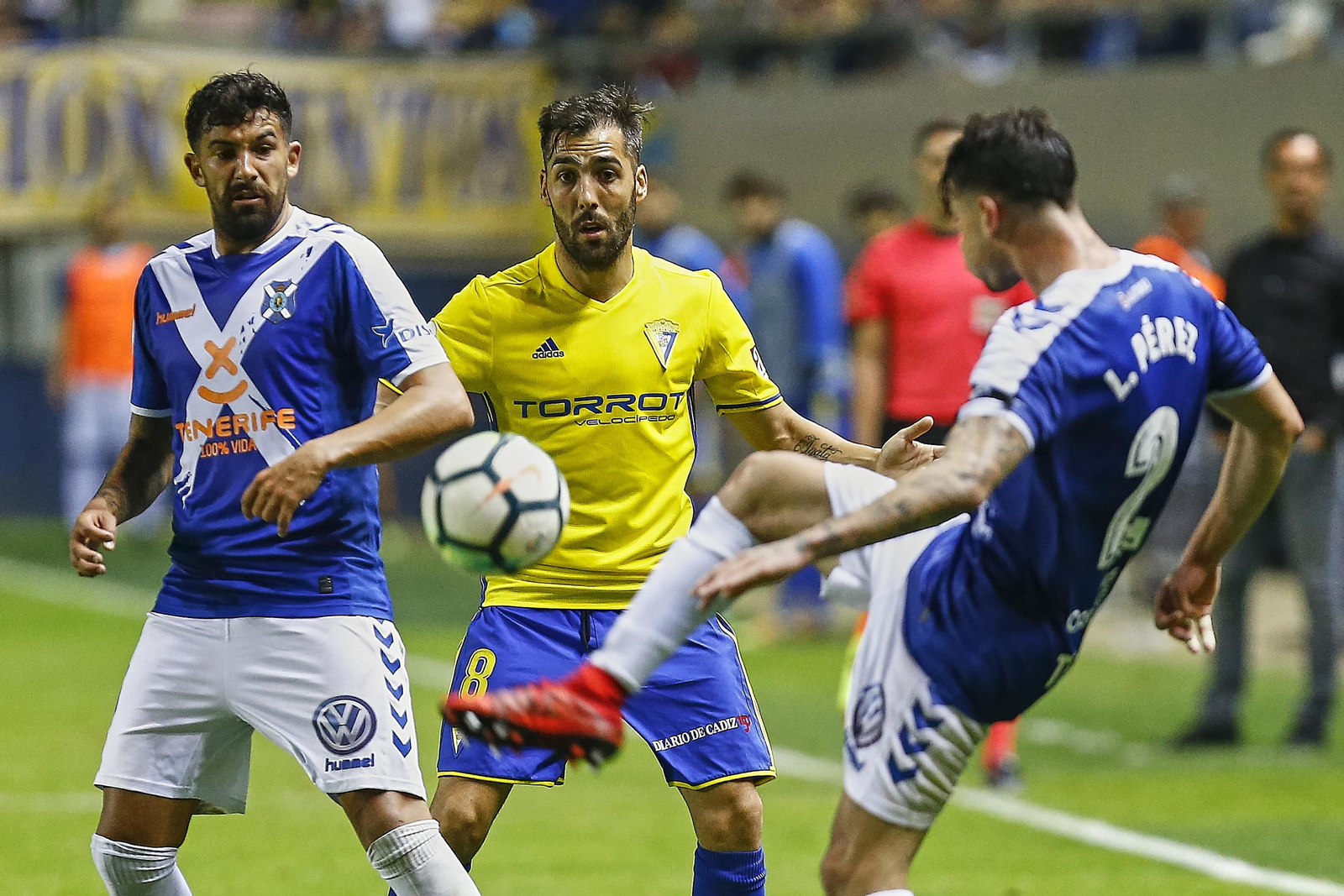 Imágenes del partido Cádiz C.F. - C.D. Tenerife