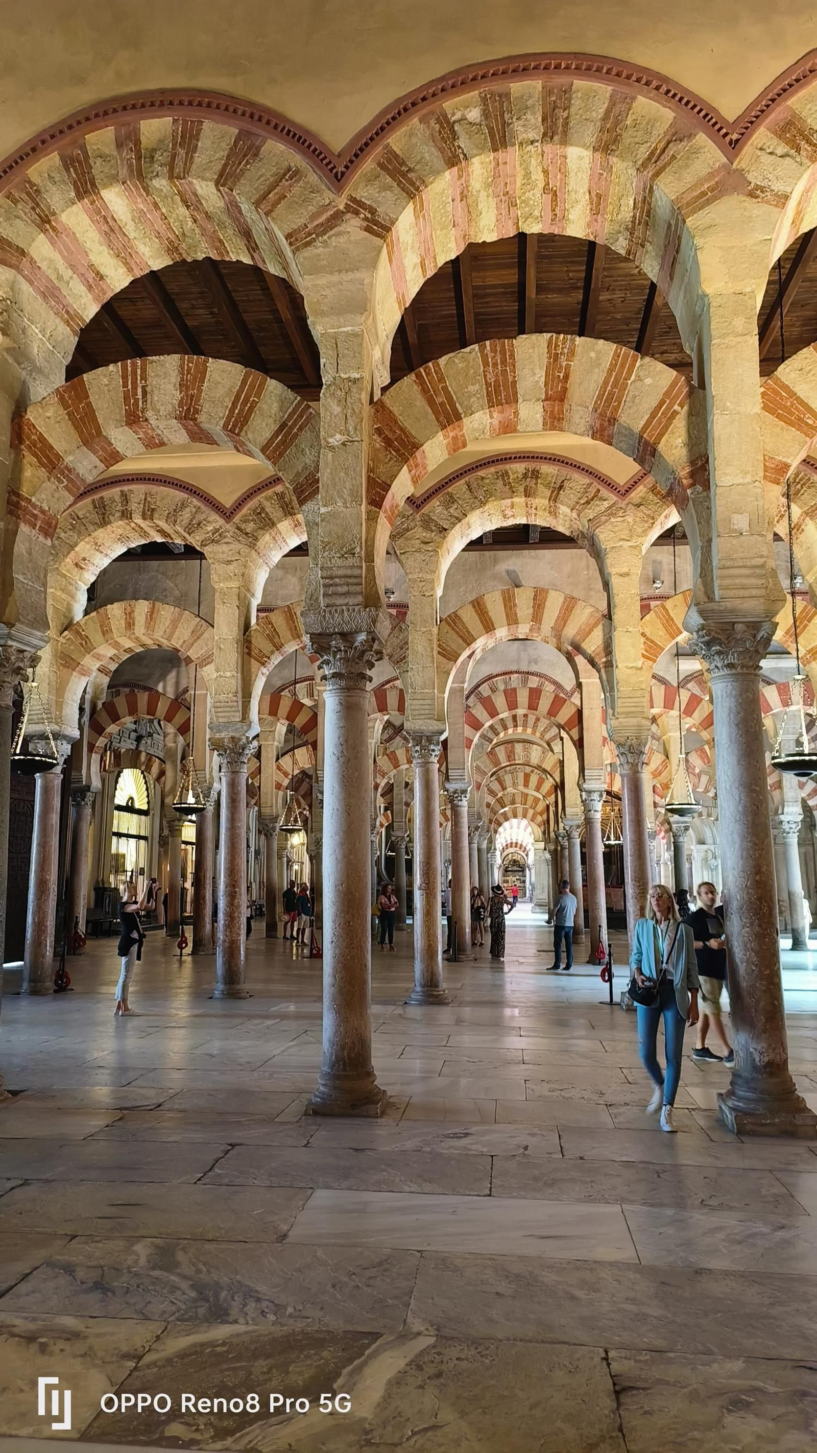Foto de la Mezquita-Catedral de Córdoba tomada con el Oppo Reno 8 Pro