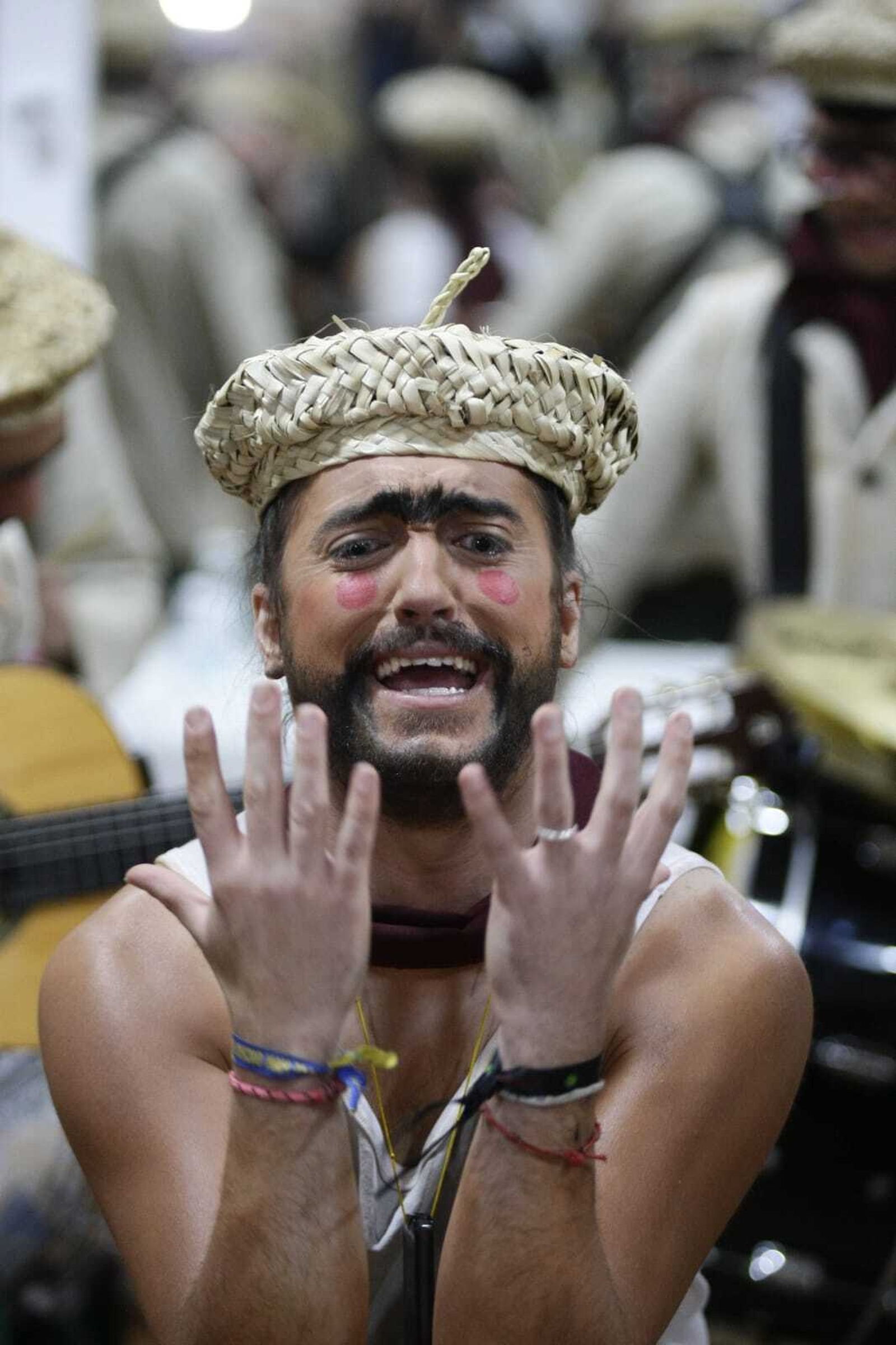 Chirigota 'Çembrando coplâ (la comparça er pueblo)