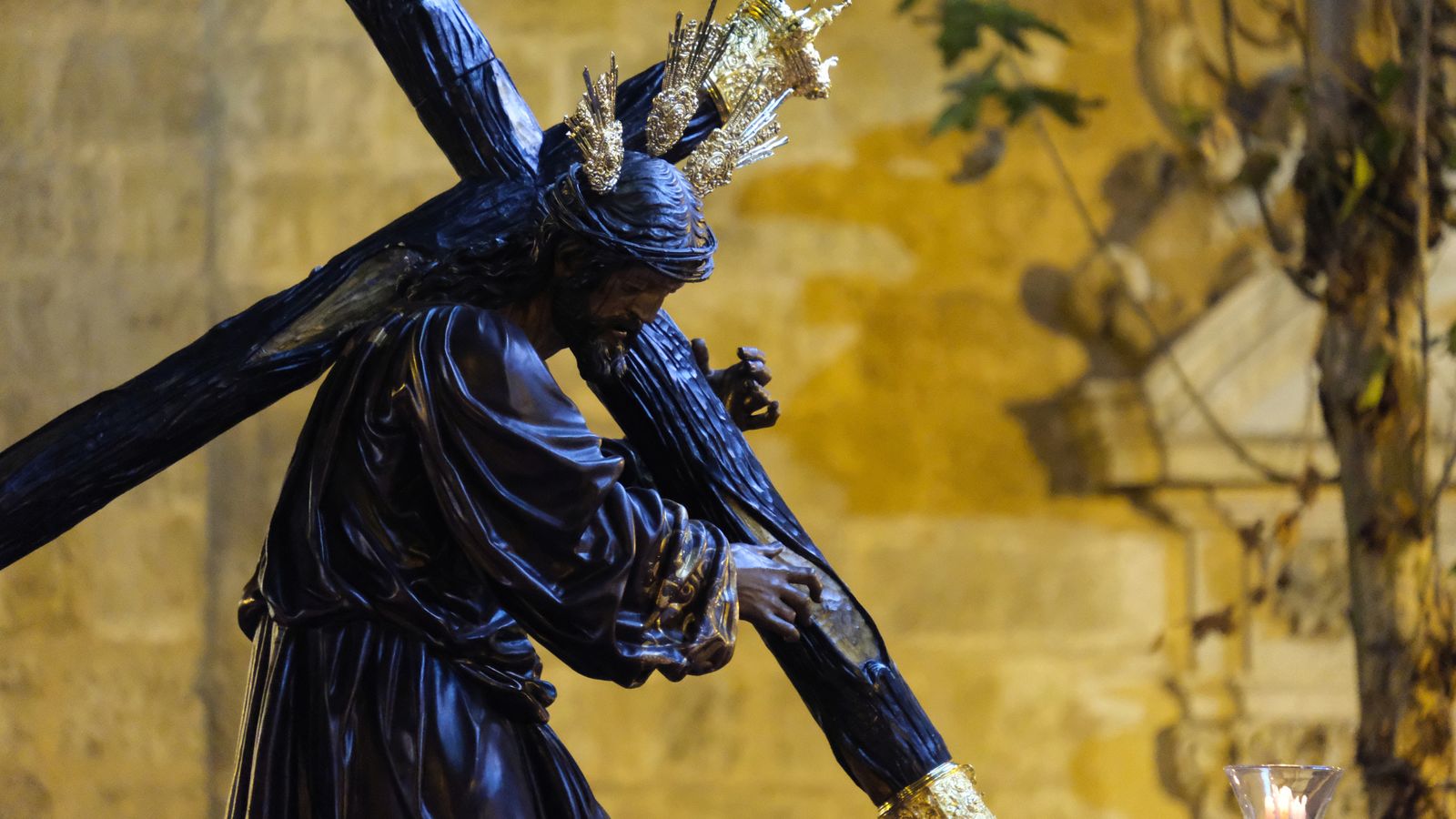 El vía crucis extraordinario de la Candelaria, en imágenes