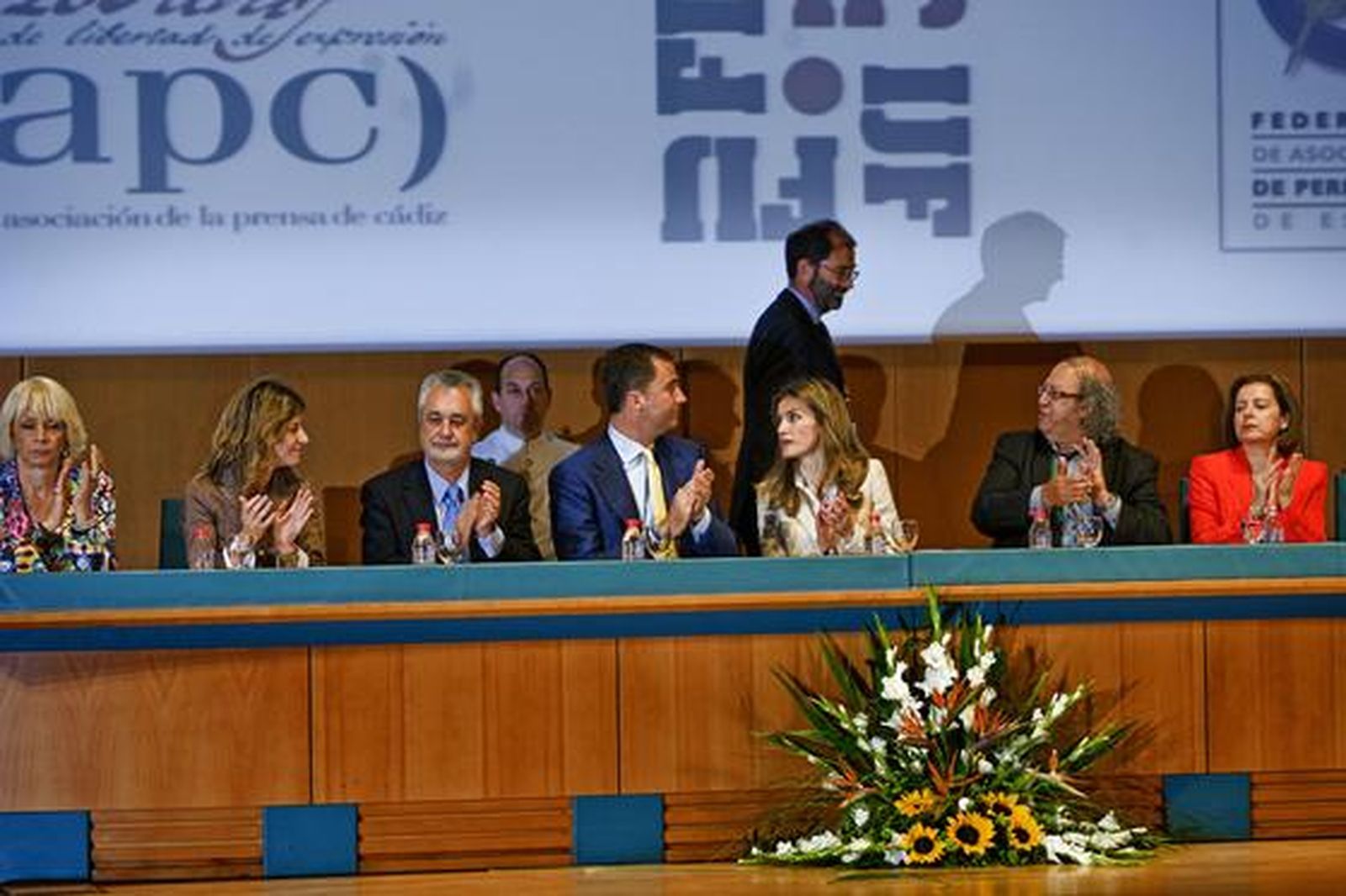 Los Príncipes de Asturias clausuran el Congreso Mundial de Periodismo en Cádiz. 

Foto: Julio Gonzalez