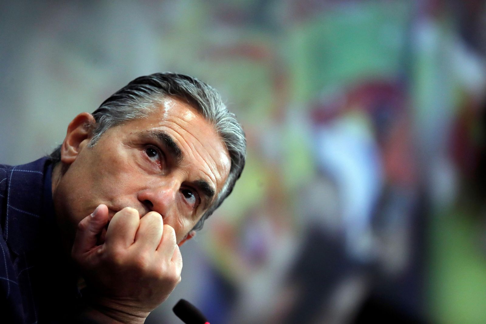 Sergio Scariolo, pensativo en una rueda de prensa.