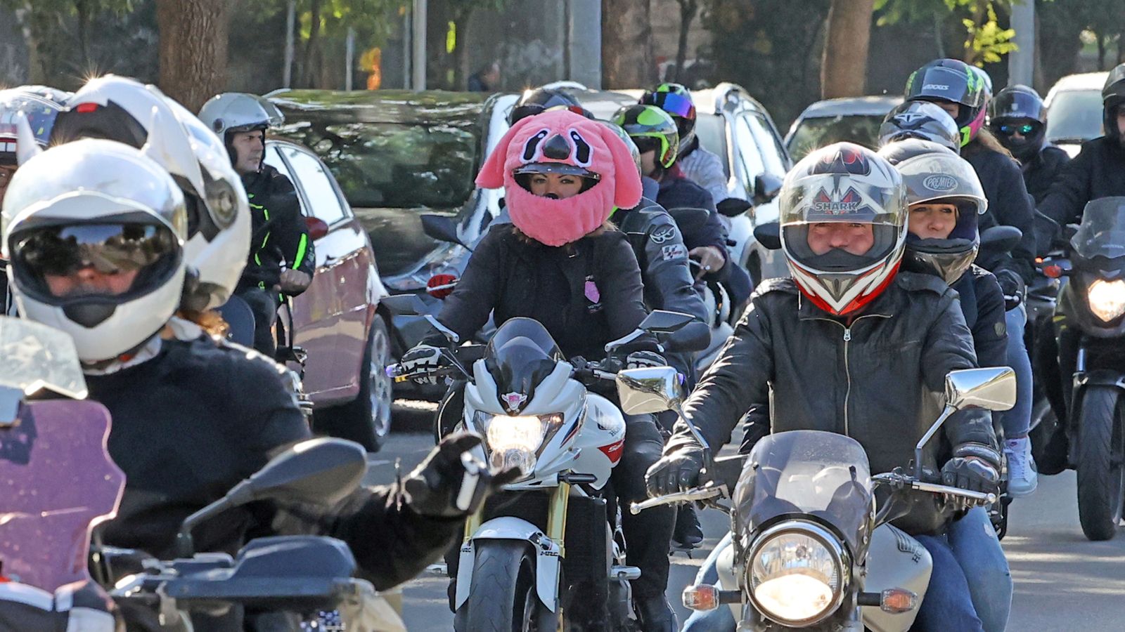 La Gran Caravana Motera Solidaria se pasea por Jerez