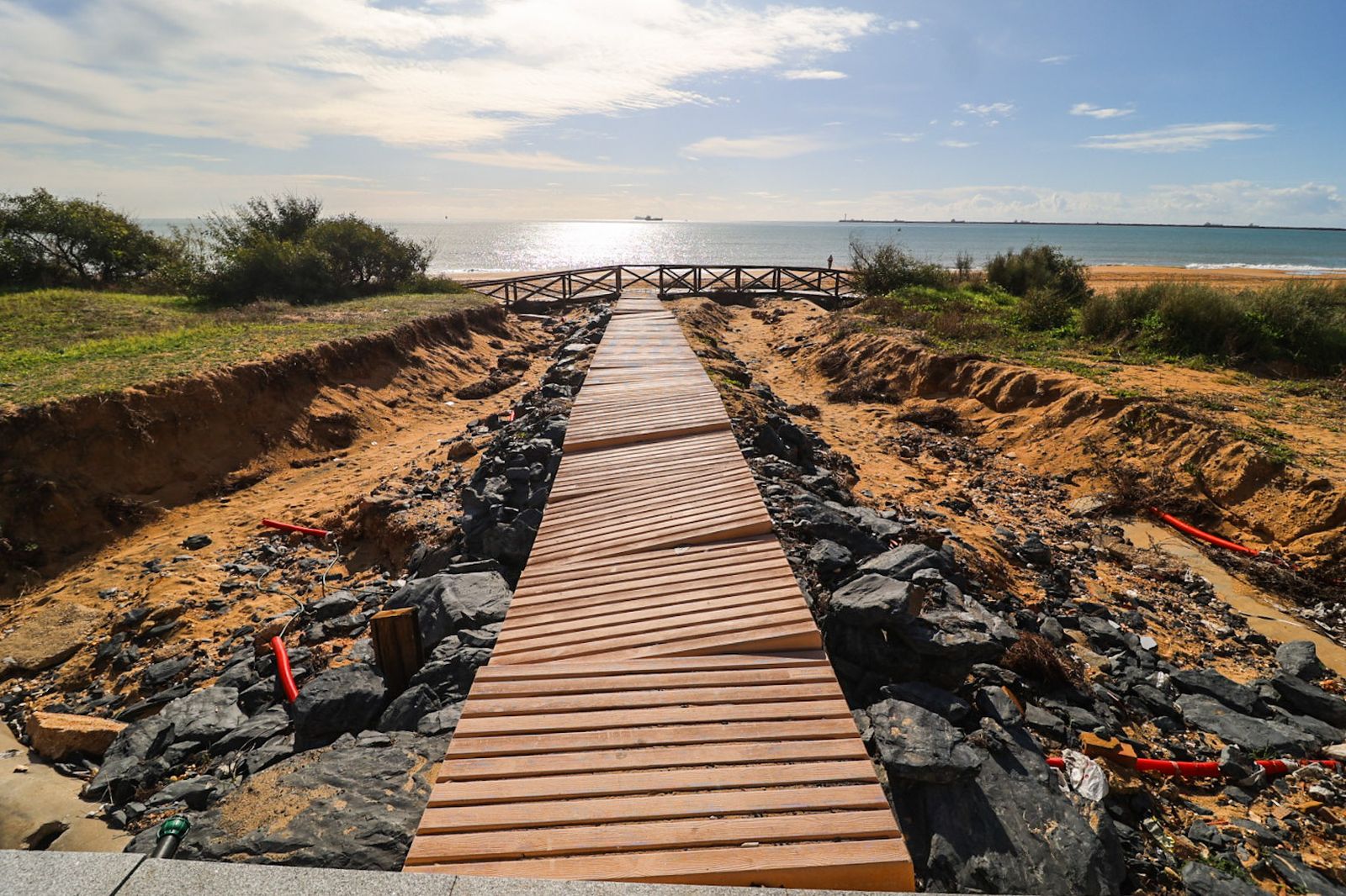 Estado de la playa de Mazagón tras los últimos temporales, en fotografías