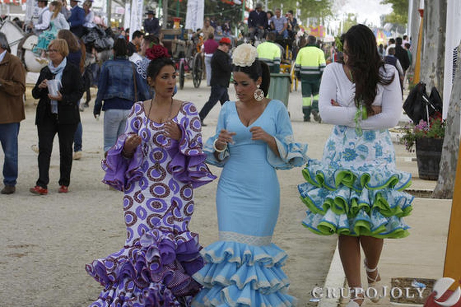 La lluvia y el frío empañaron la jornada en el recinto ferial de Las Banderas.

Foto: Andrés Mora
