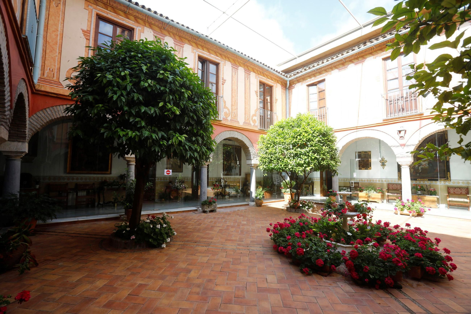 Patio del colegio Nuestra Señora de la Piedad.