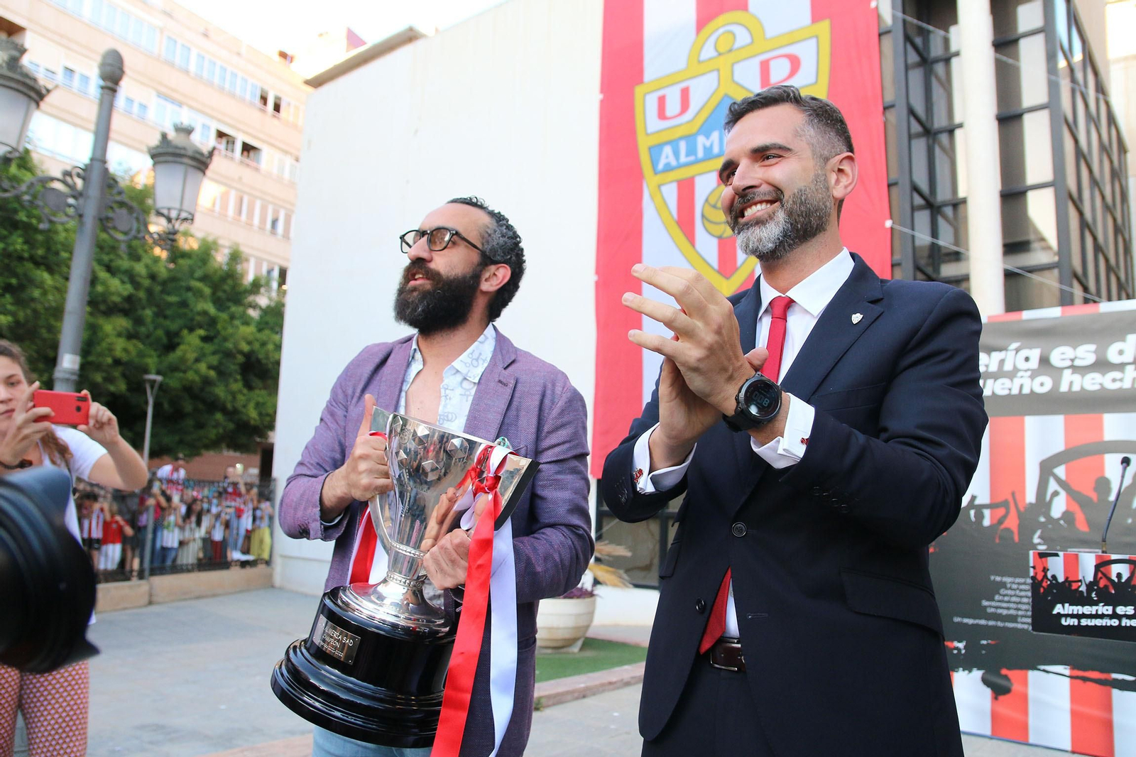 Las imágenes de la rúa de la UD Almería