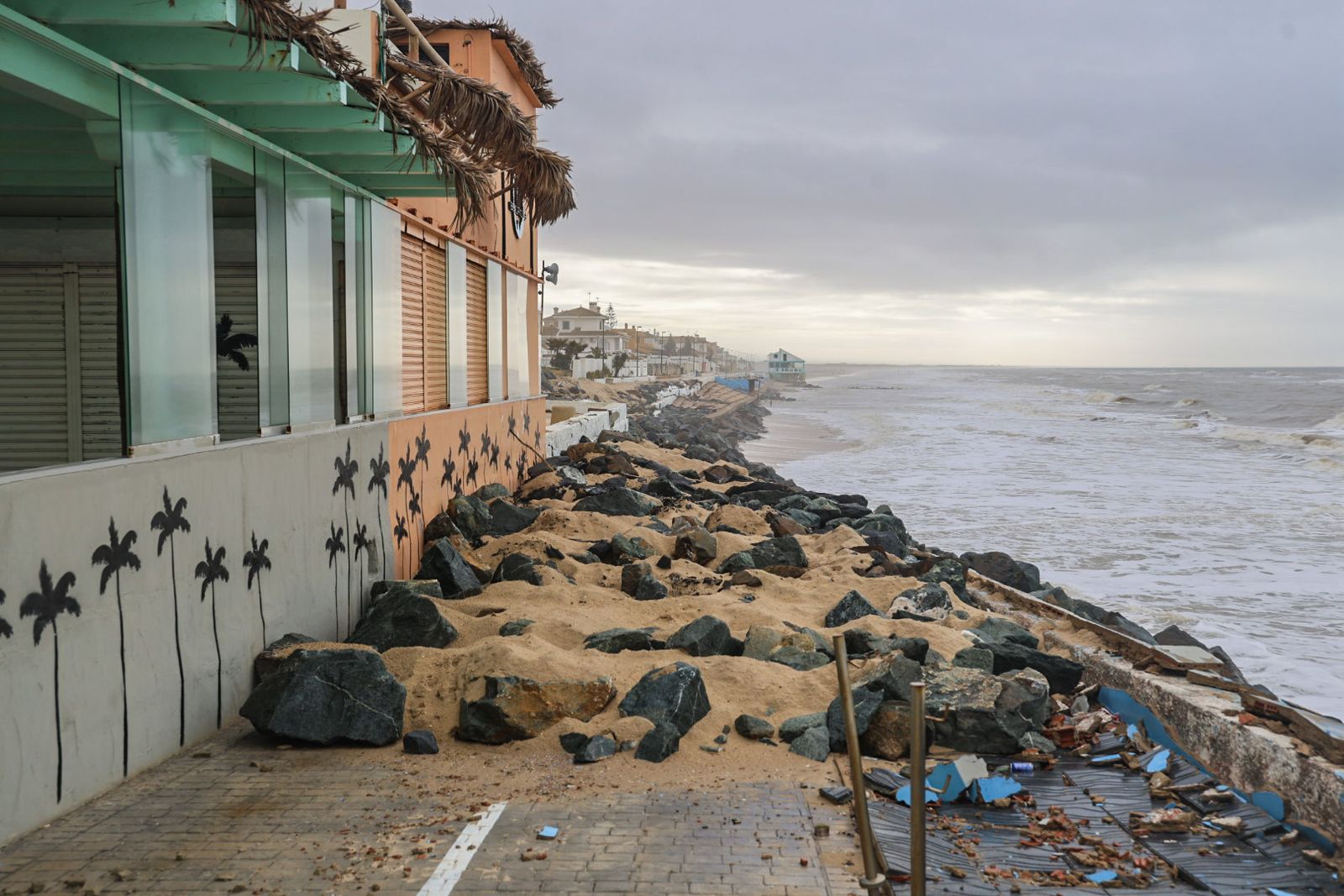 Fotografías de las zonas más perjudicadas de Matalascañas tras los últimos temporales