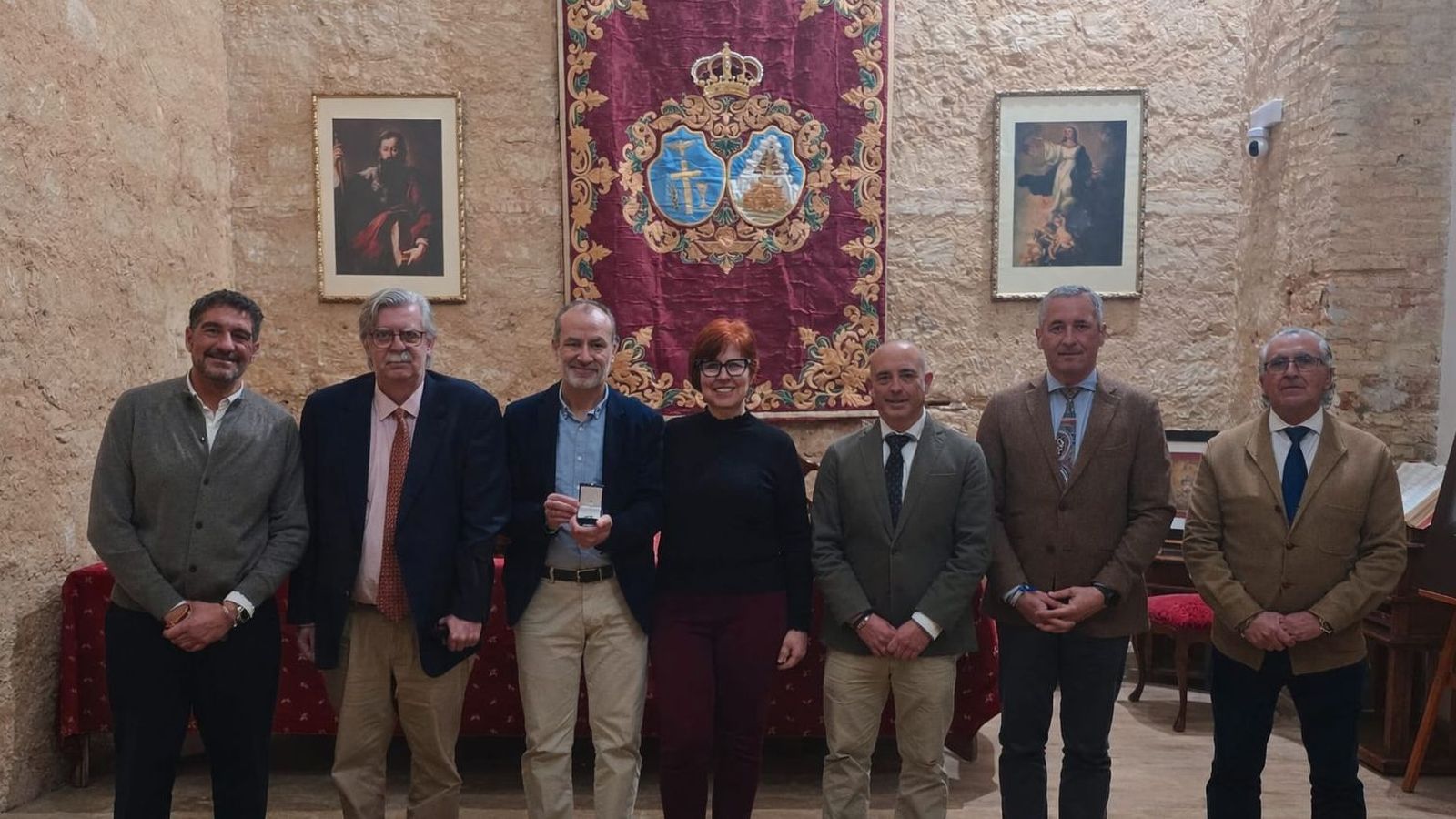 El grupo de pregoneros y exaltadores, junto a Antonio Manuel Borrego Rivas.