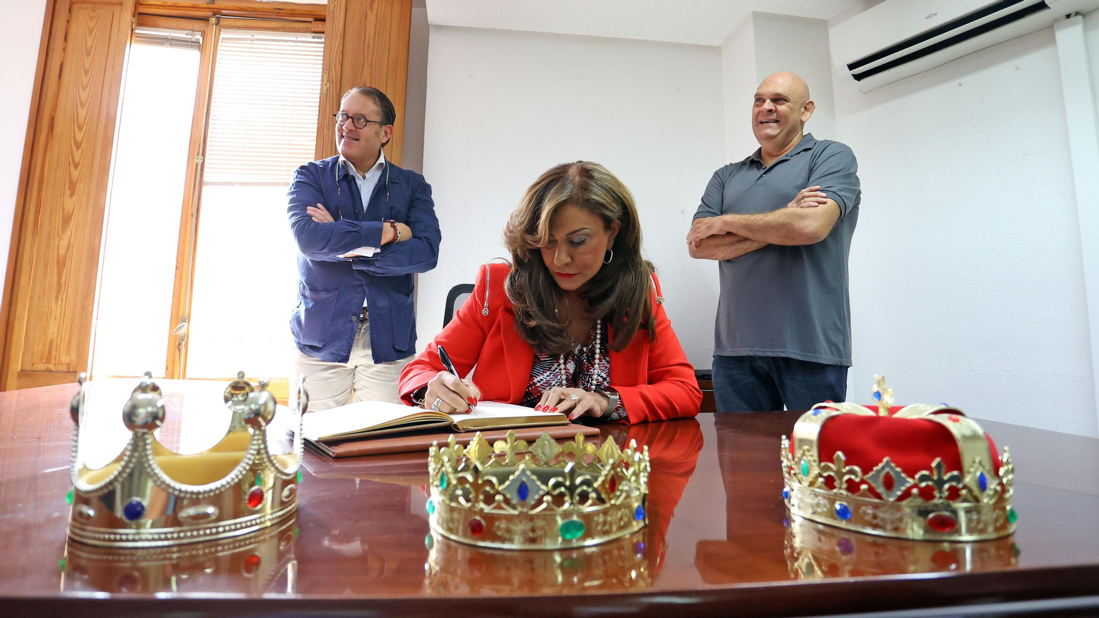 Visita de los Reyes Magos de Jerez 2024 al Diario de Jerez