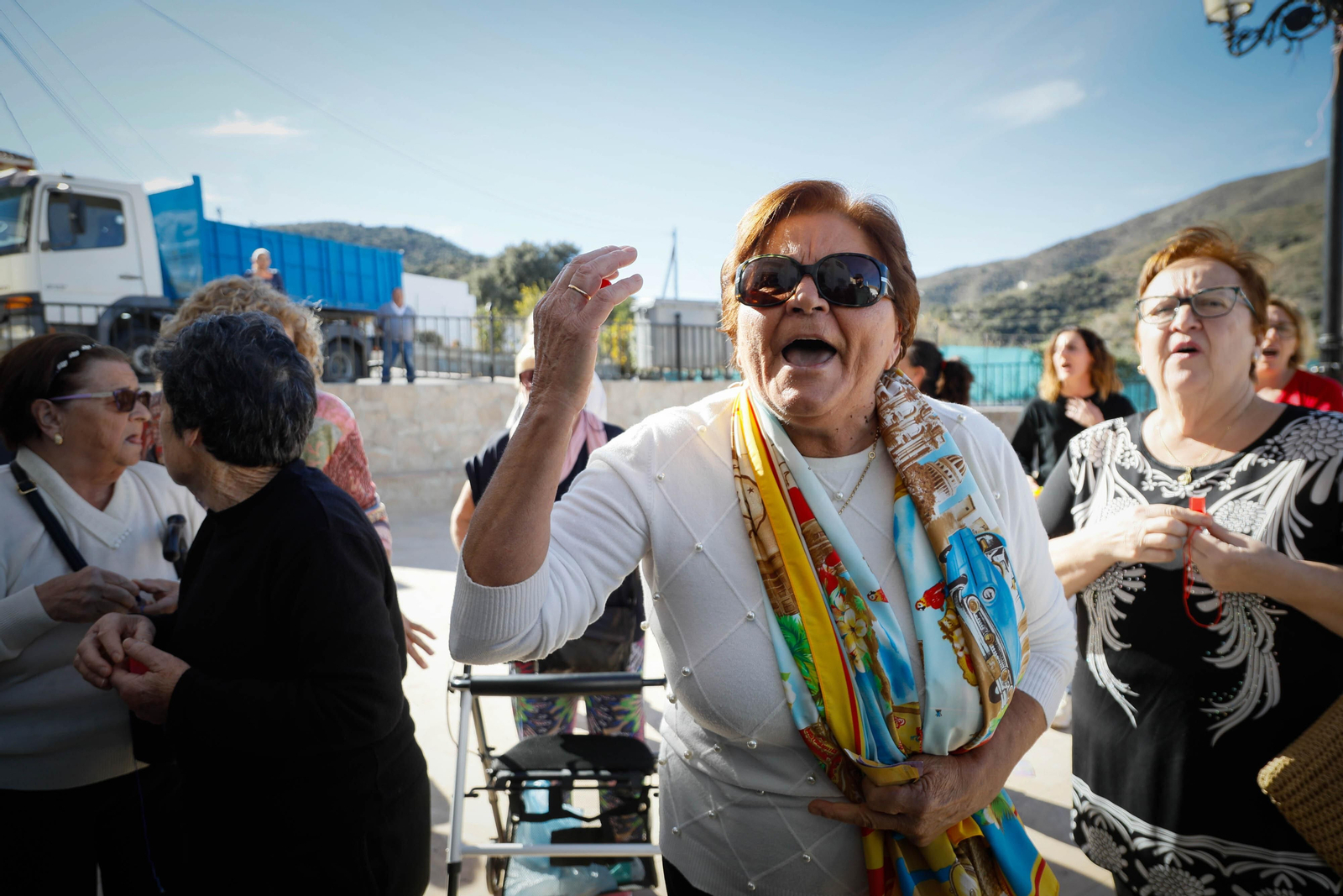 Imágenes de la moción de censura en Chercos