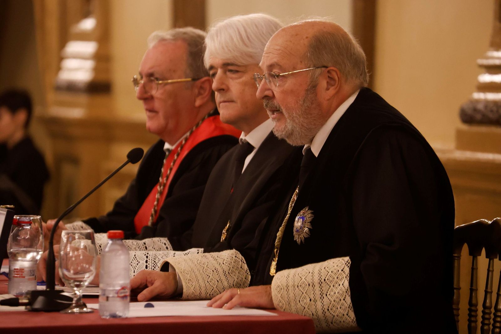 La imposición de las medallas al mérito en el Servicio de la Abogacía en Córdoba