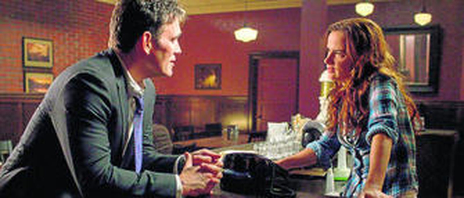 Matt Dillon y Juliette Lewis, protagonistas de 'Wayward Pines'.