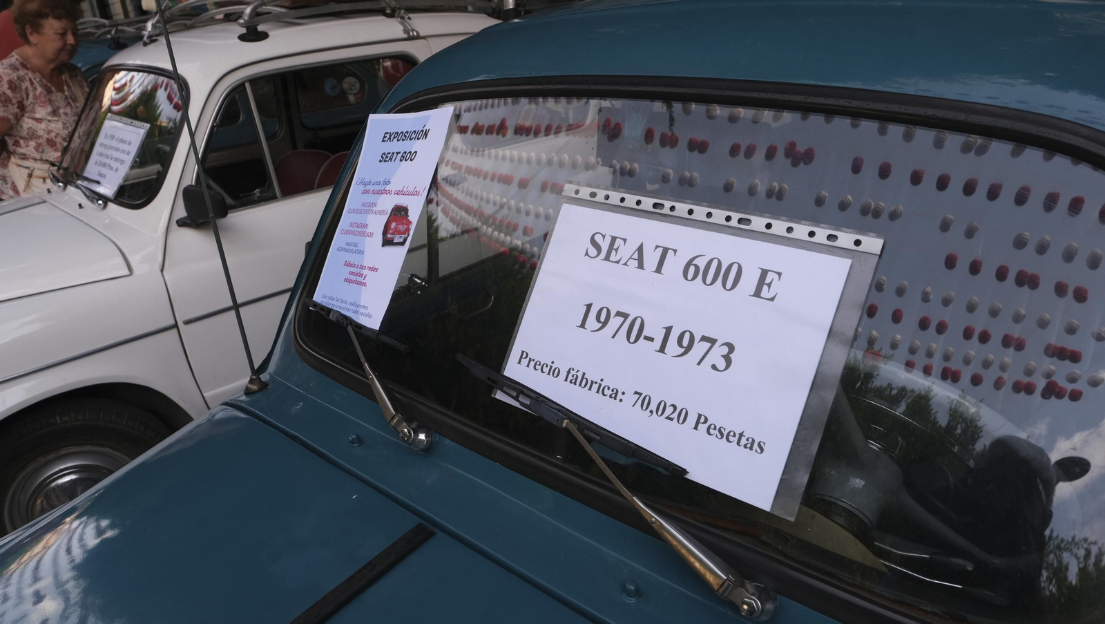 Los Seat 600 y los Mini en la Feria de Almería 2024, en imágenes