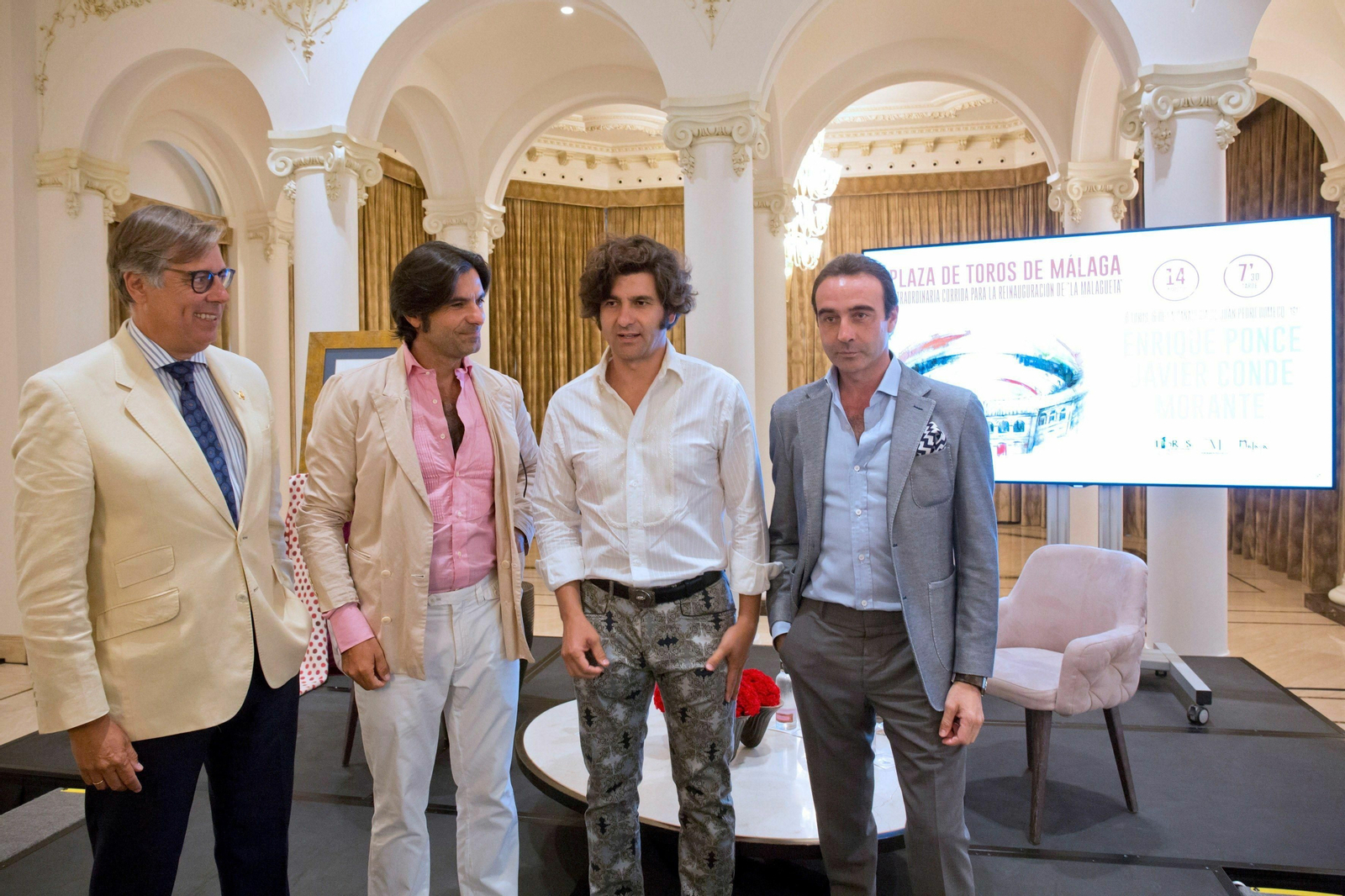 José Carlos Escribano, Javier Conde, Morante de la Puebla y Enrique Ponce, este miércoles, en la presentación de la corrida.