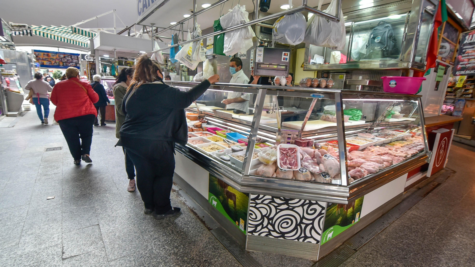 Los mercados de abasto de Algeciras y La Línea tras diez dias  de paros en el transporte