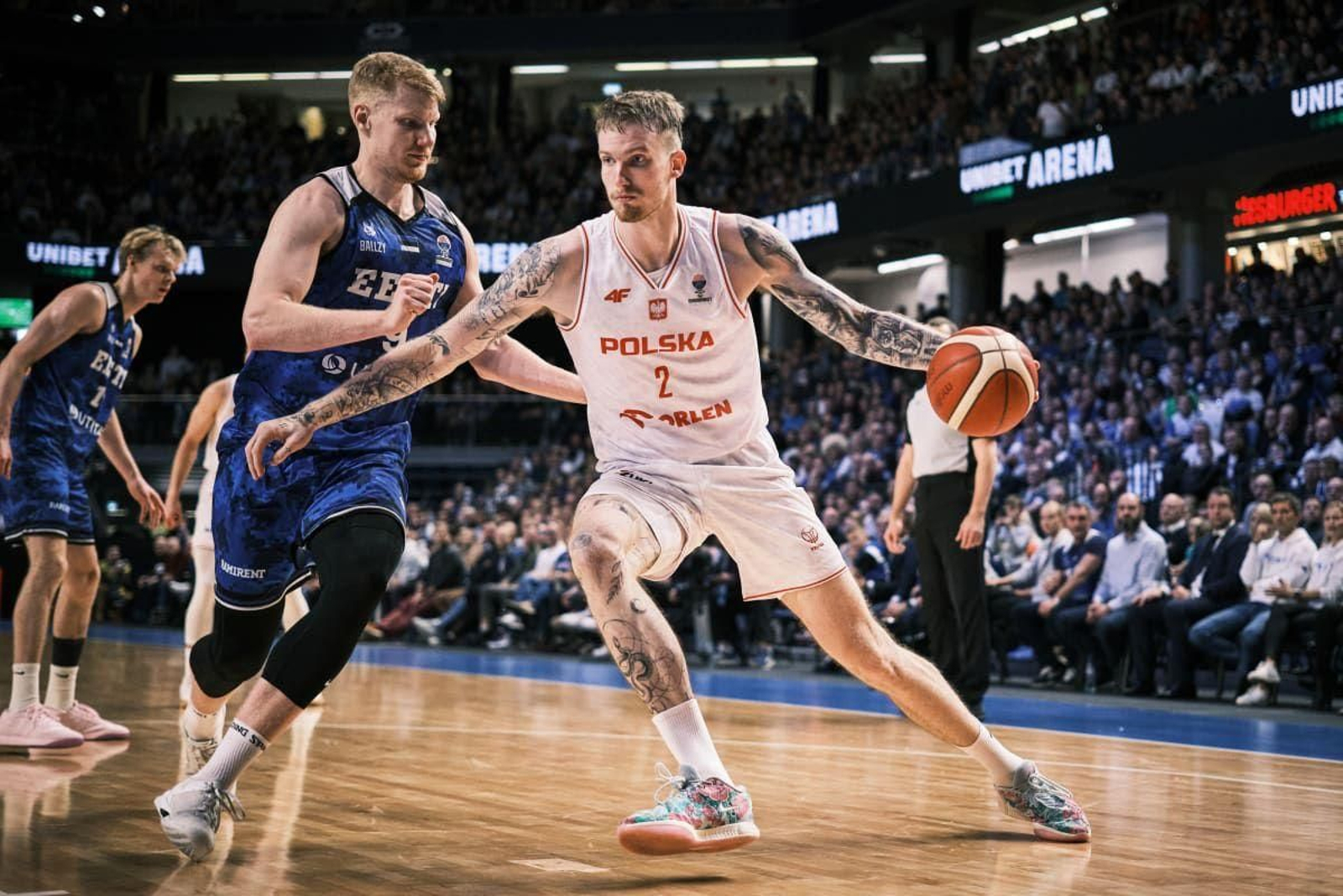 Balcerowski cumple en la victoria de Polonia en Estonia