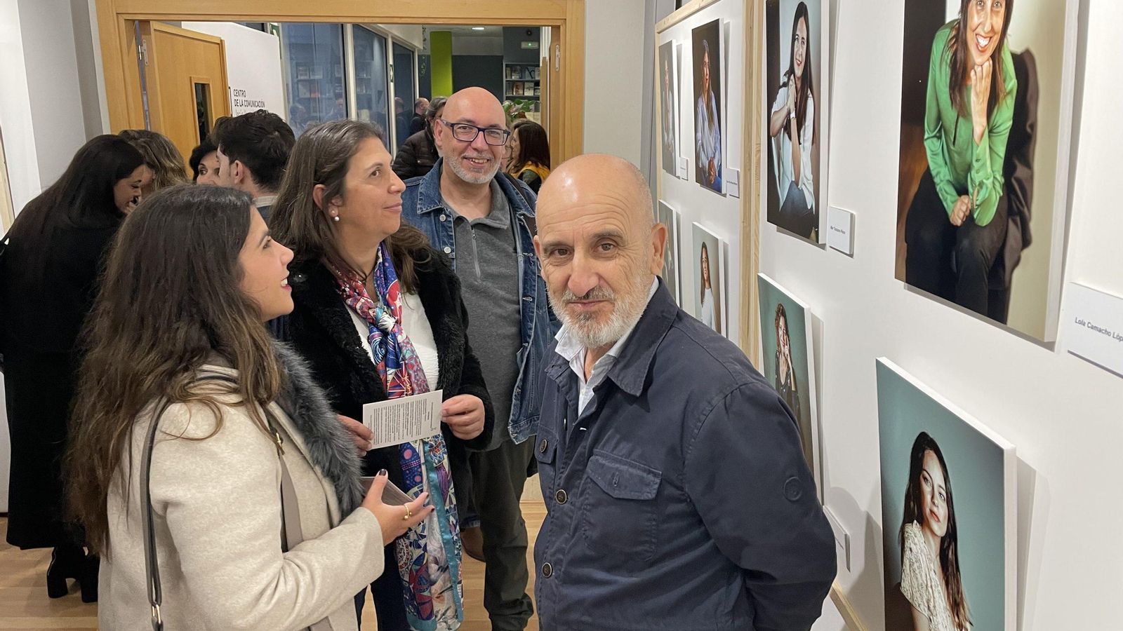 Paco Gil, el autor de las fotografías de la exposición. Paco Gil, el autor de las fotografías de la exposición.