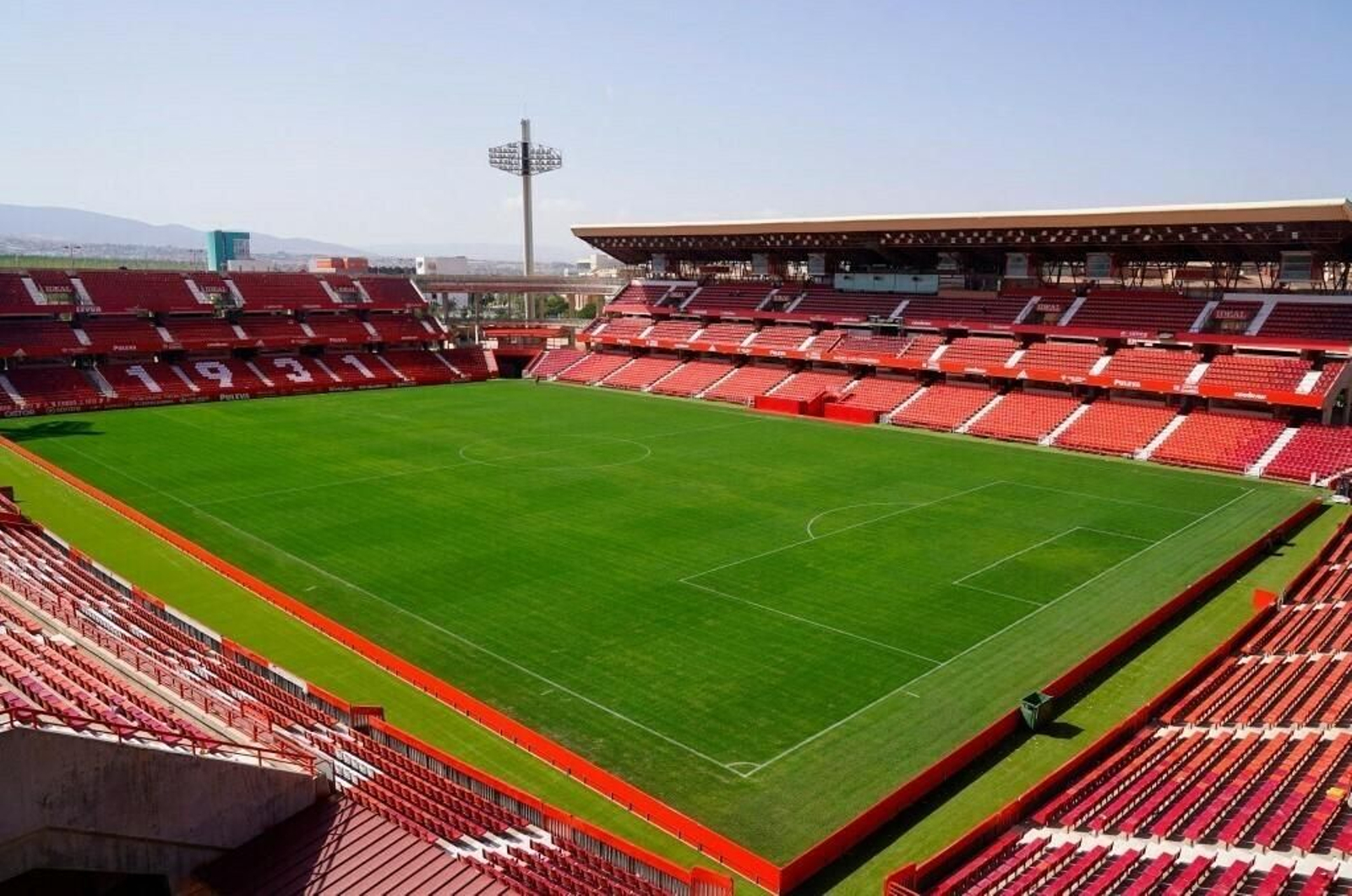 Estadio Nuevo Los Cármenes.