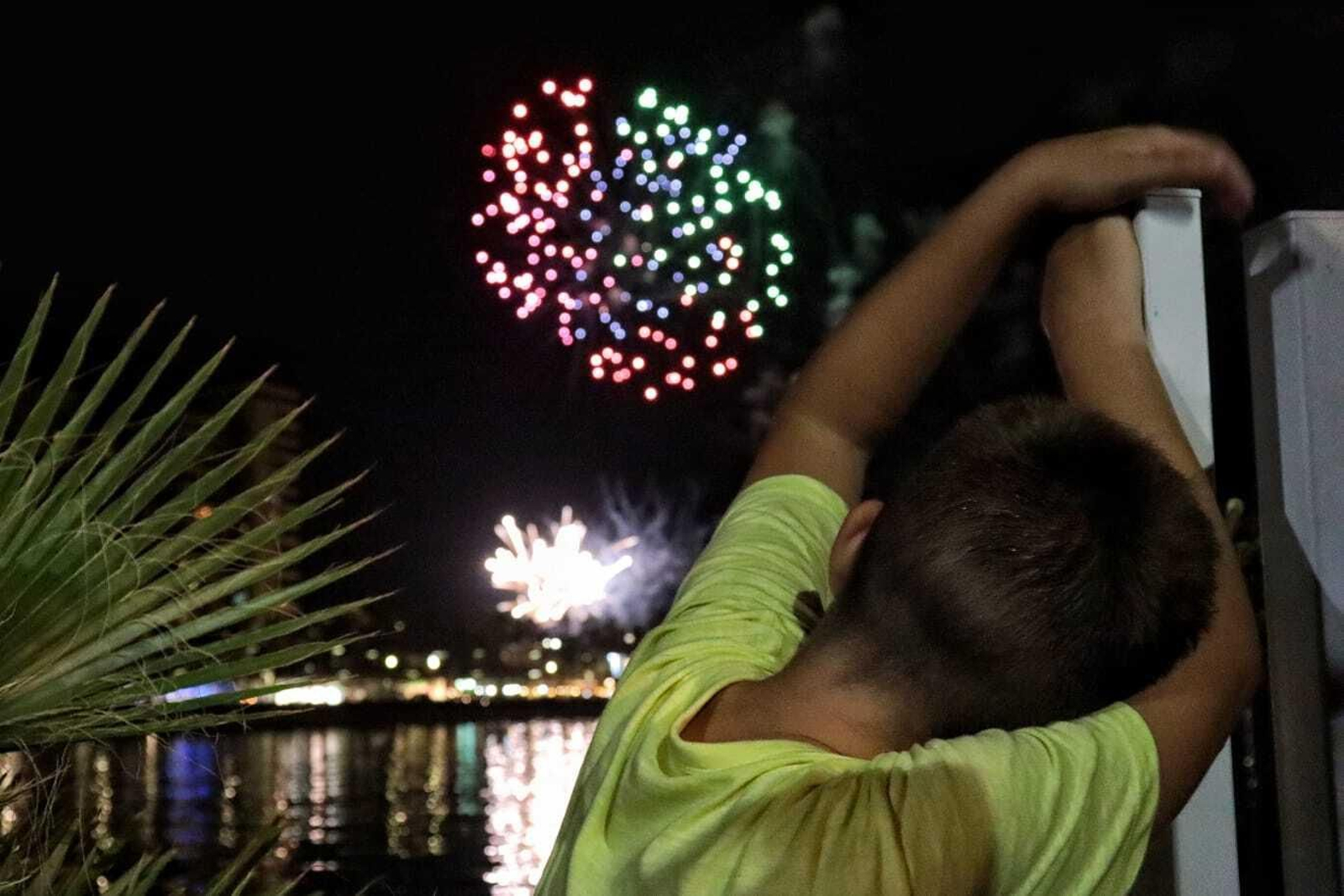 Málaga inaugura su Feria de agosto con el espectáculo de fuegos artificiales