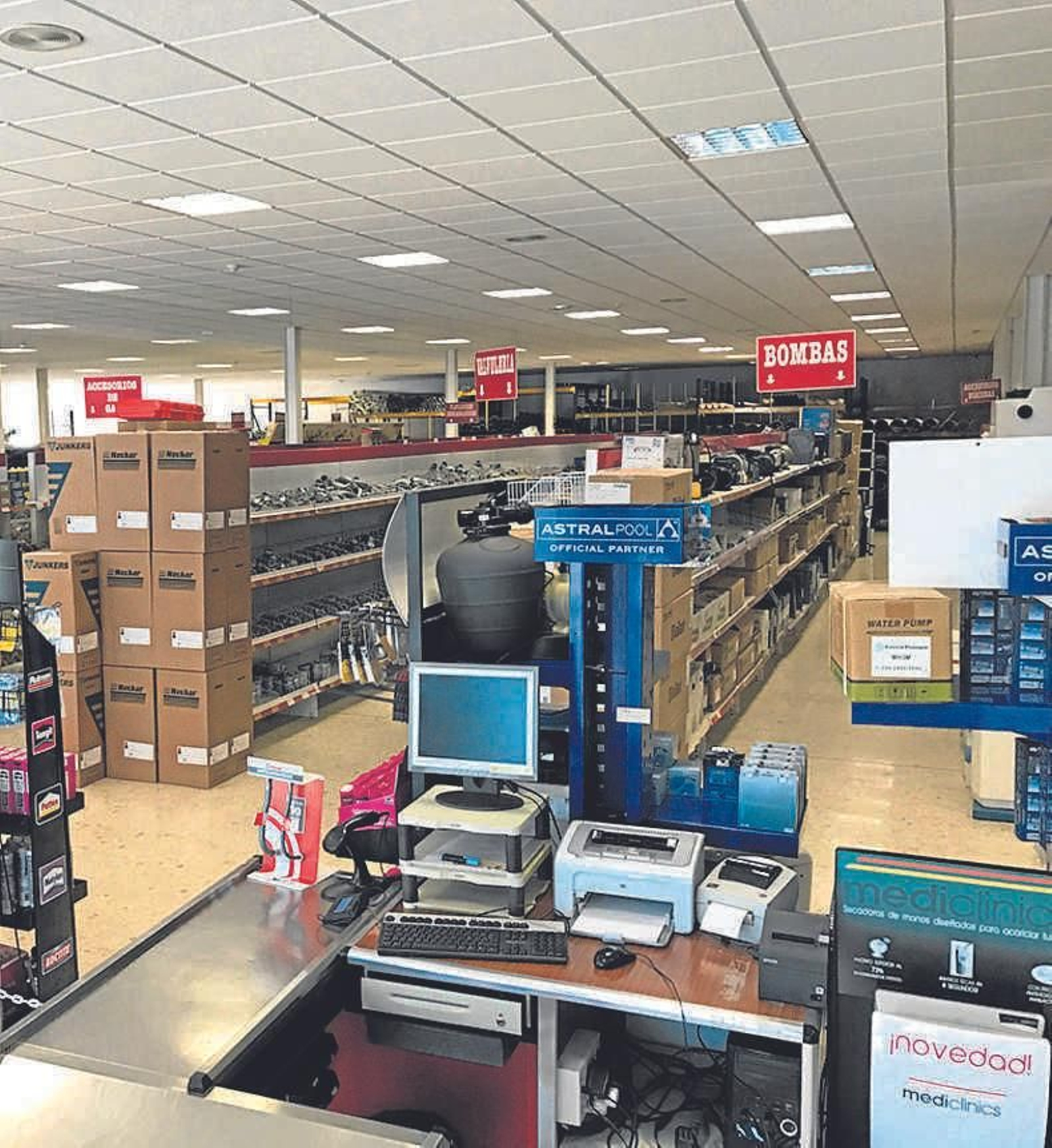 Interior de la tienda actual en las instalaciones de la empresa