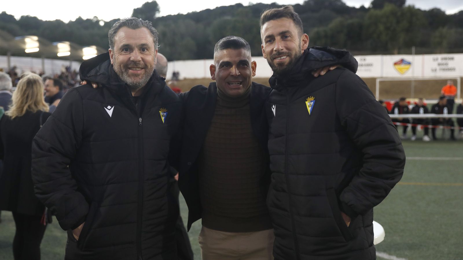 Las fotos de la visita del Cádiz CF para celebrar el 50 aniversario del CD Guadiaro
