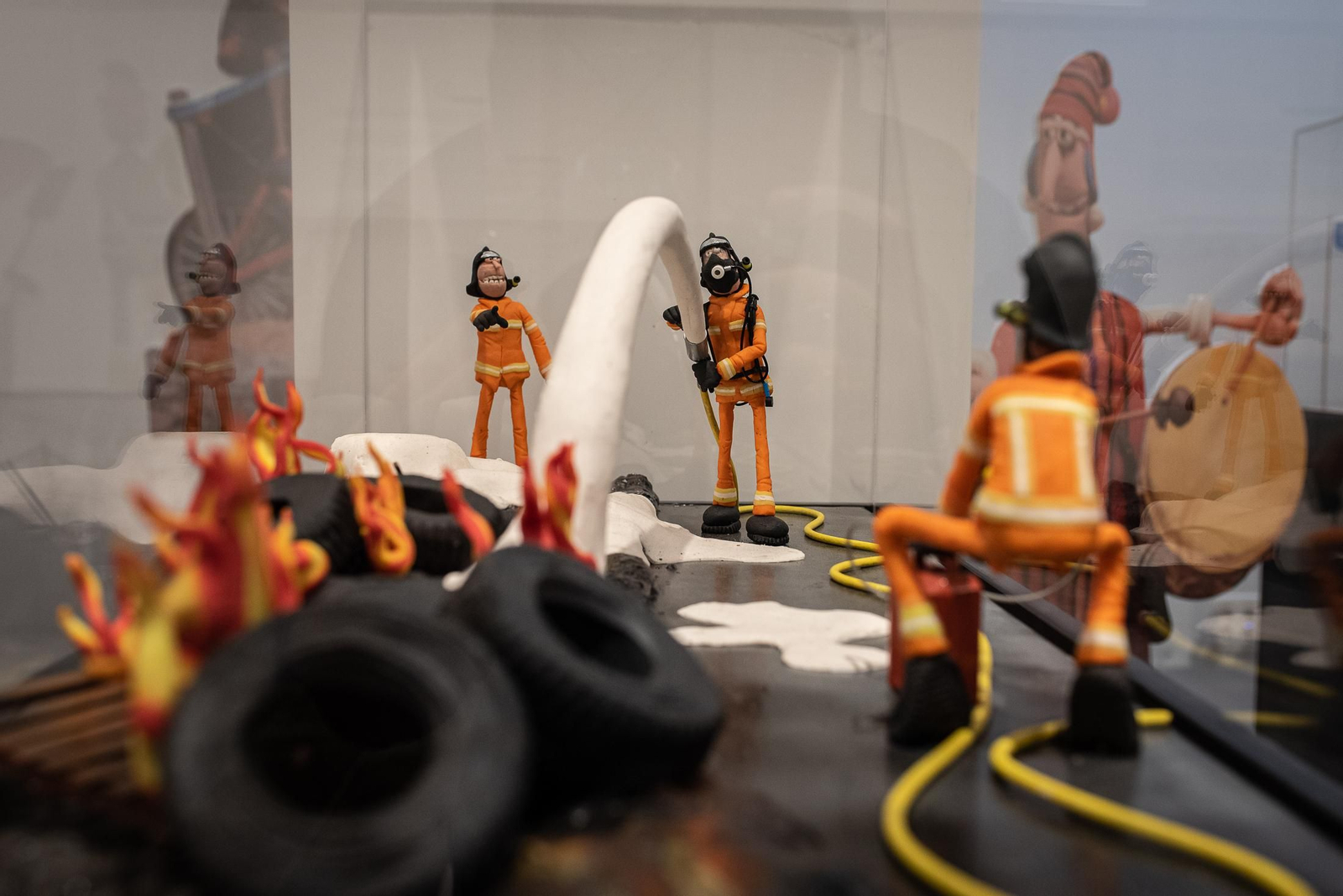 Imágenes de la inauguración de la exposición "200 años construyendo provincia"