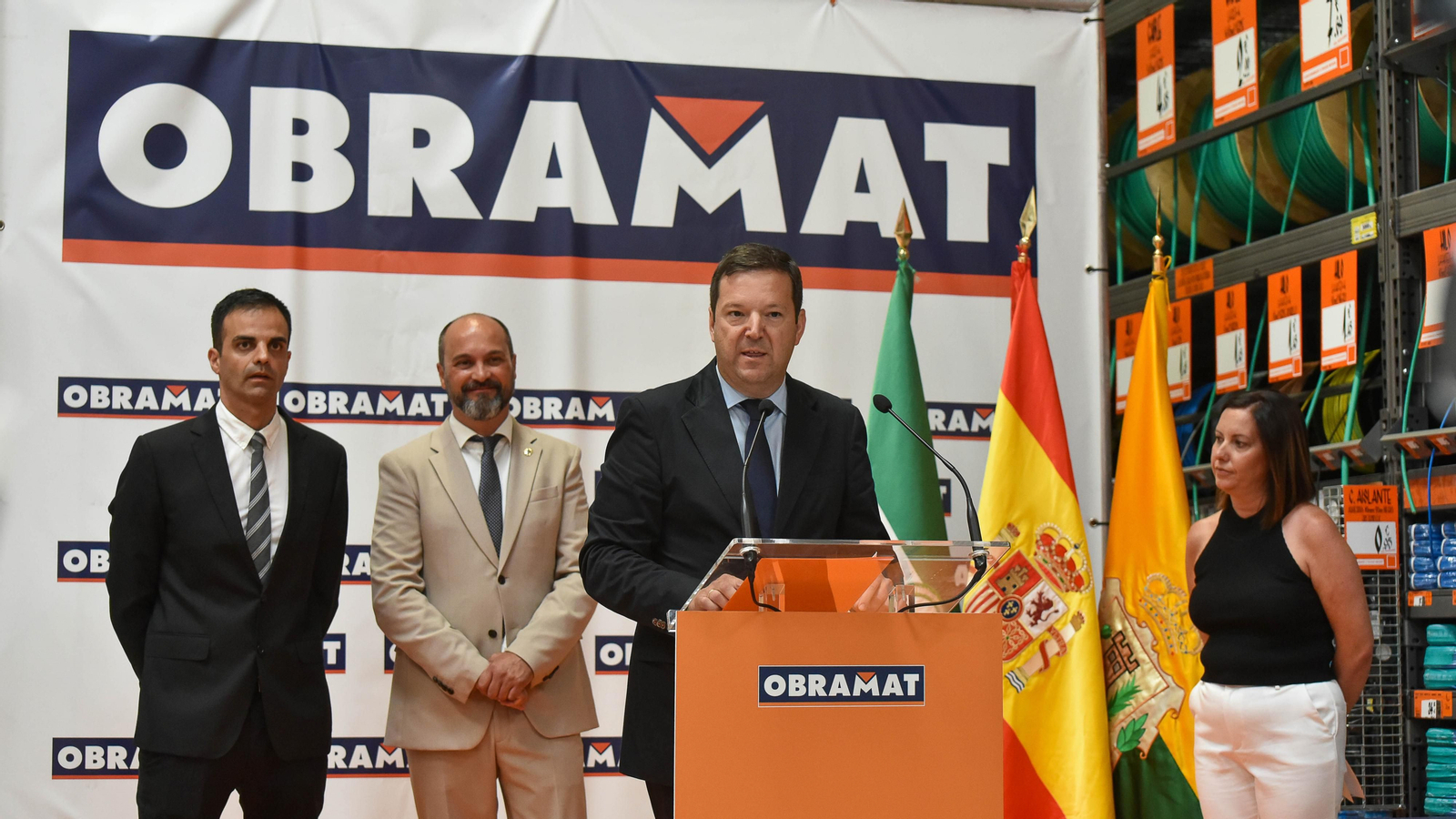 Las fotos de la inauguración de Obramat en Palmones