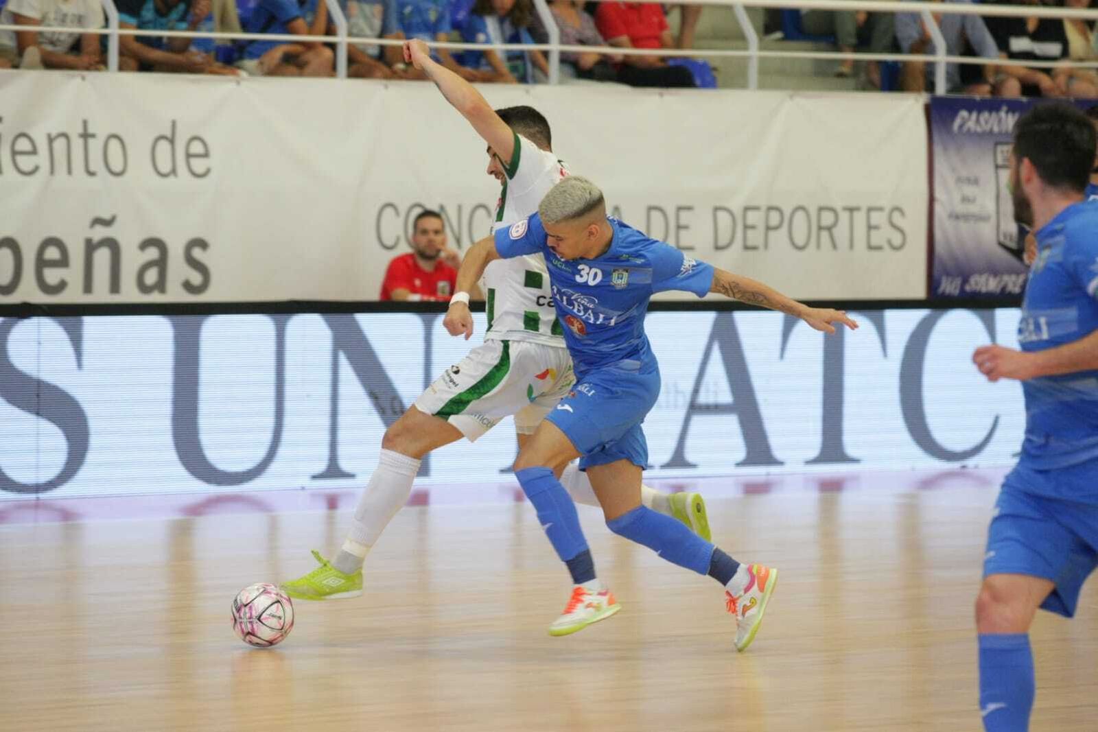 La derrota del Córdoba Futsal ante el Viña Albali Valdepeñas, en imágenes