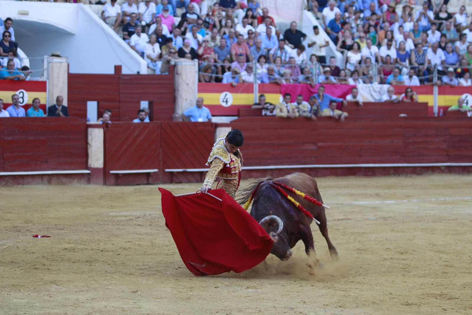 Triunfo del diestro Emilio de Justo en la Corrida de Toros de la Feria de Almería 2023