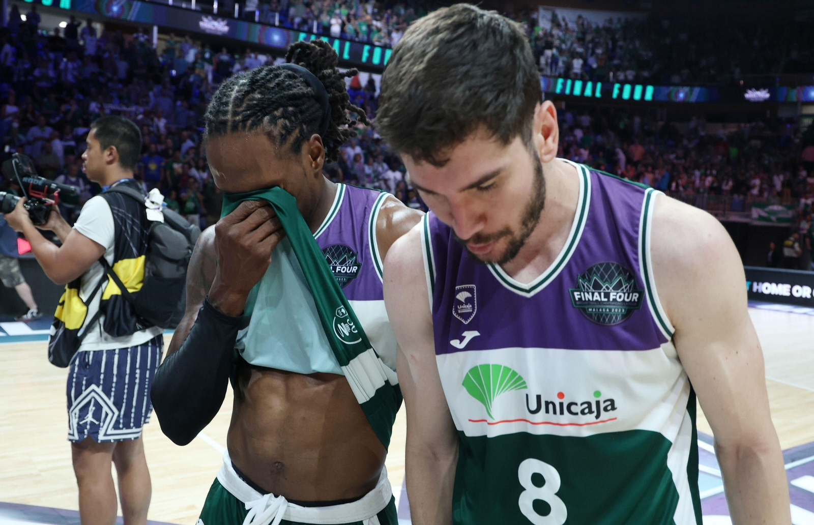 Perry y Brizuela, tras caer ante el Bonn. Perry y Brizuela, tras caer ante el Bonn.