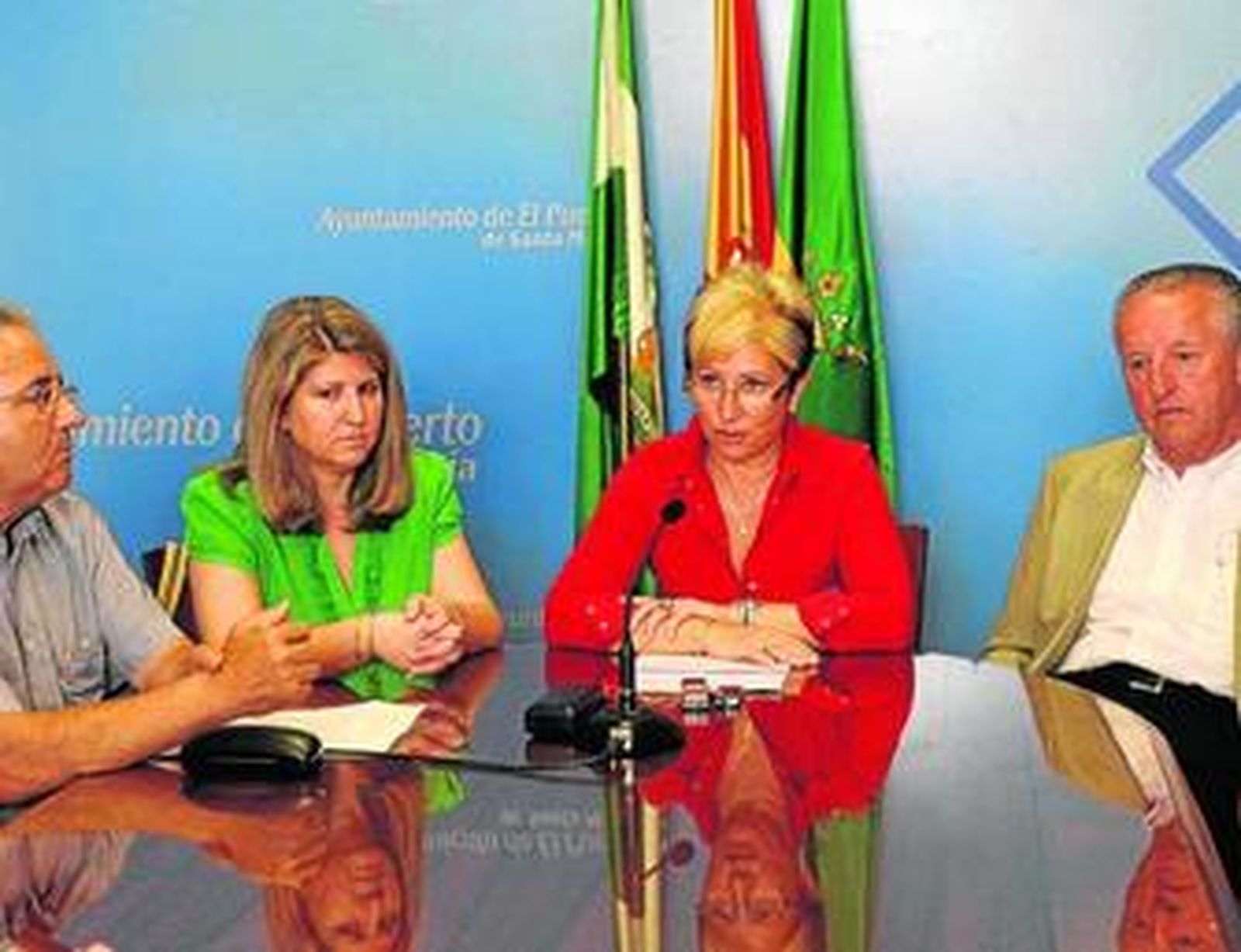 Los responsables de La Salle y Luis Benvenuty, junto a la concejala de Educación.