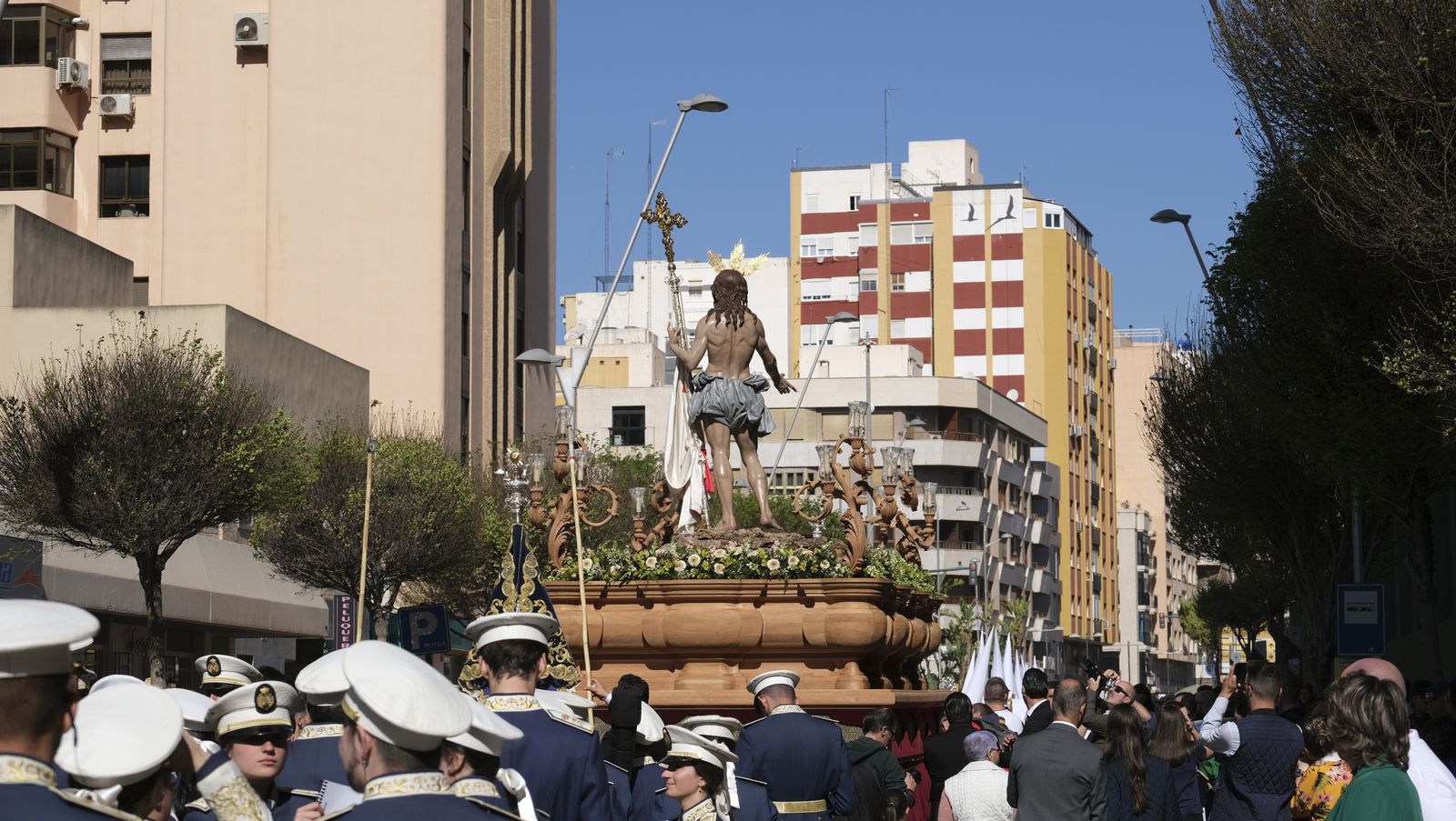Procesión de Jesucristo Resucitado en Almería, en imágenes