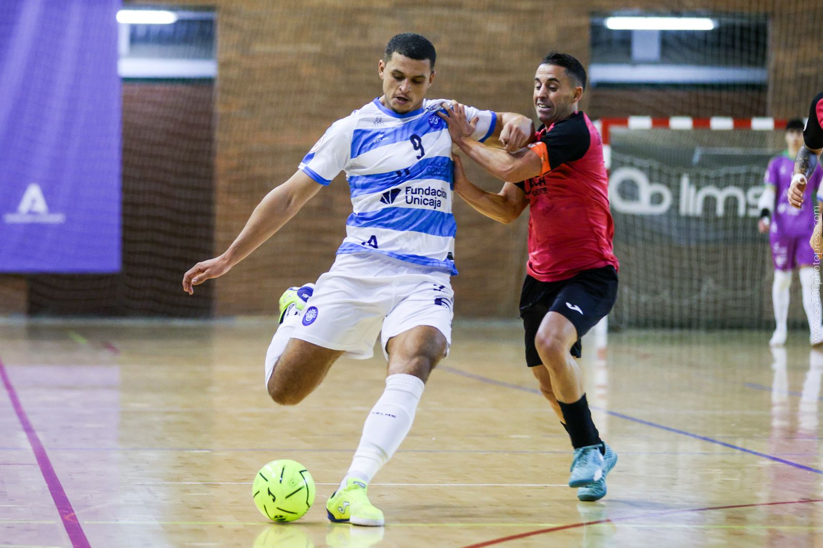 Efectividad y garra defensiva del Málaga Ciudad Redonda para volver a ganar (4-1)