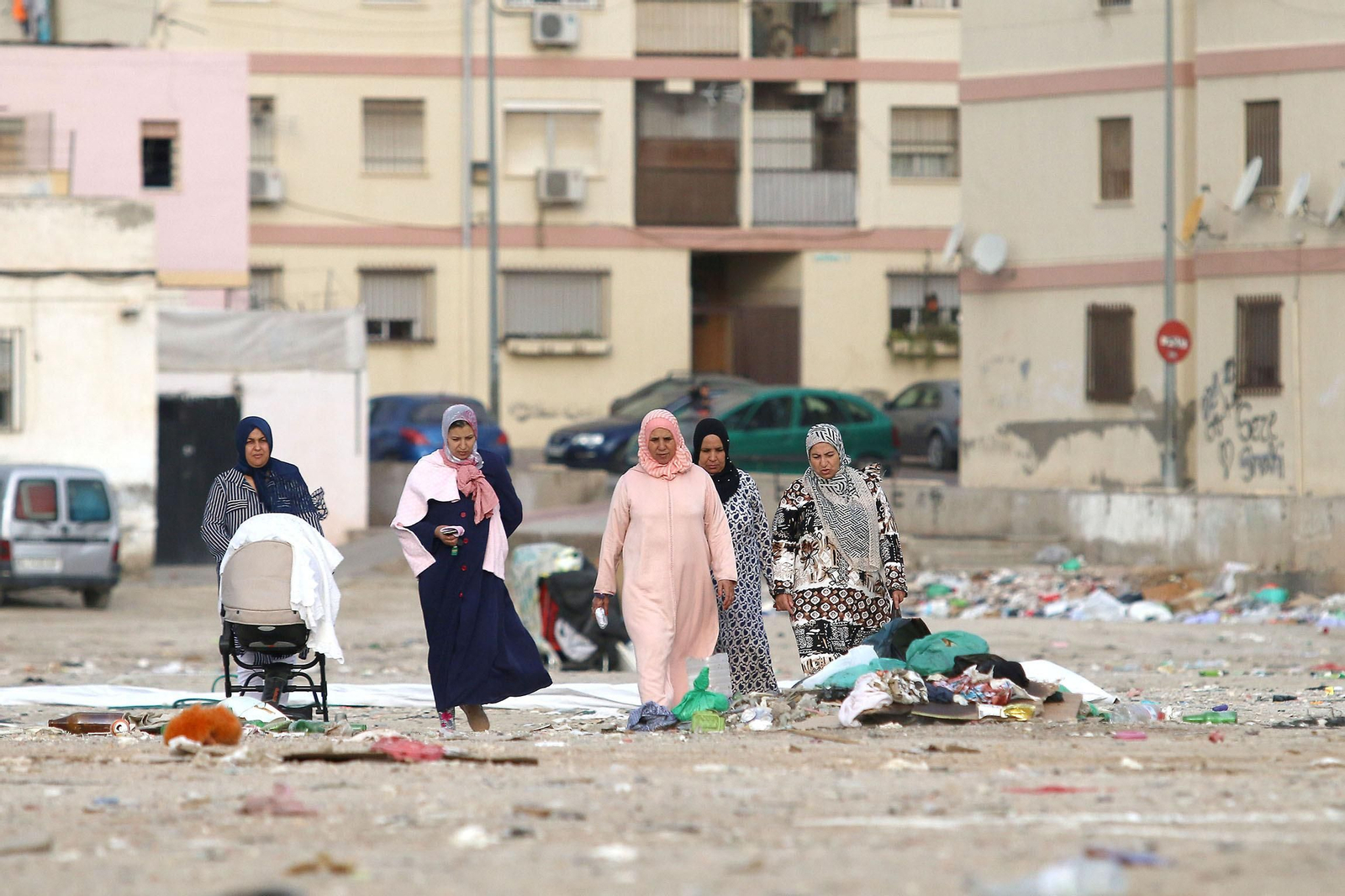 Las imágenes de la basura producida por el mercadillo de El Puche