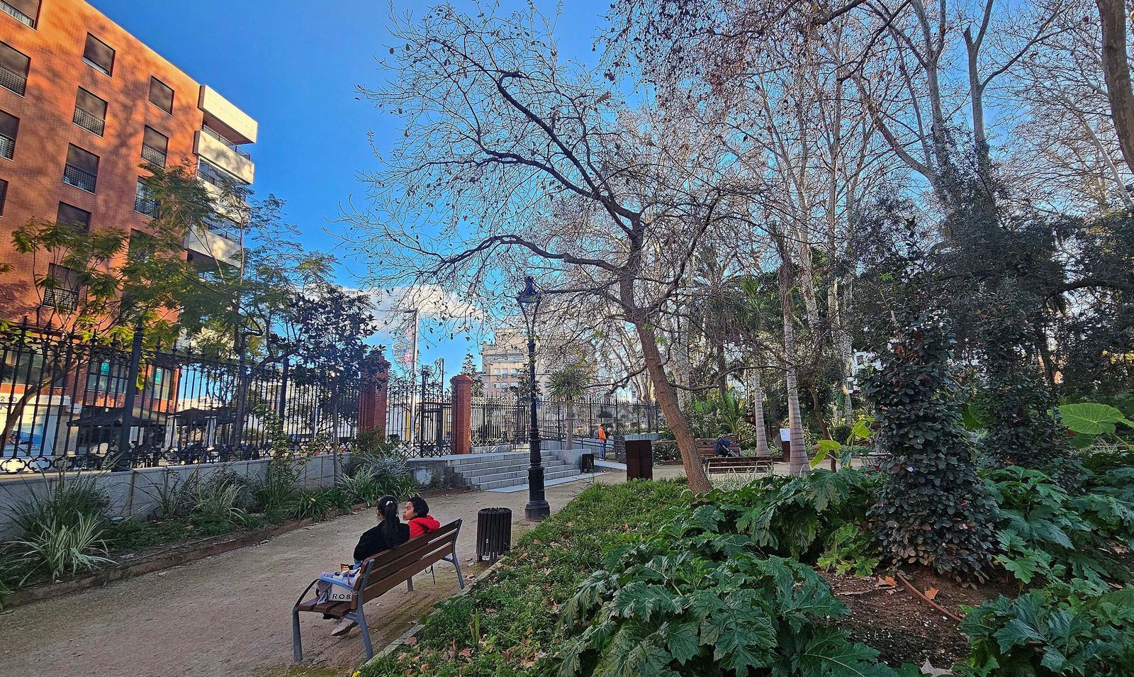 El documento técnico del concurso presta especial atención al histórico parque María Cristina.