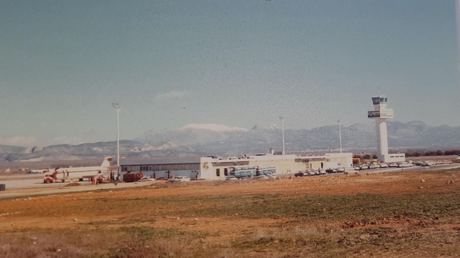 Imagen del primer edificio terminal del Aeropuerto de Granada
