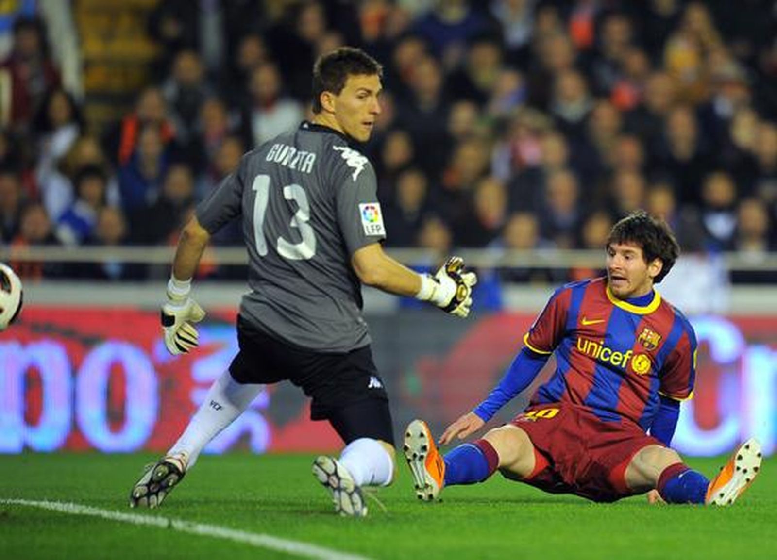 El Barcelona consigue una trabajada victoria en Mestalla.

Foto: AFP/ Reuters
