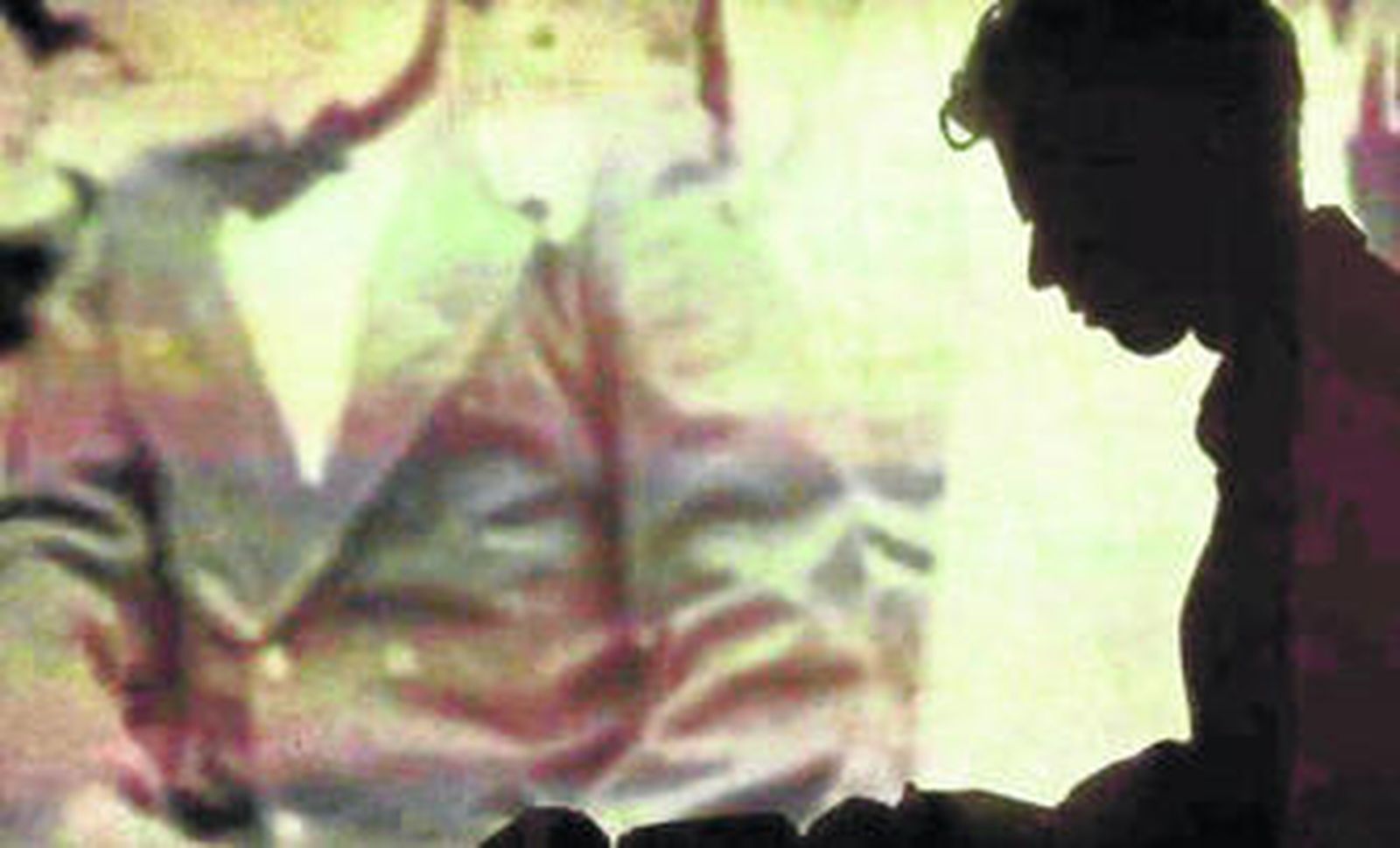 Una imagen del trabajo de Manuel Broullón y Pablo Lara sobre la fascinación que siempre sintió el escritor granadino por el arte cinematográfico.