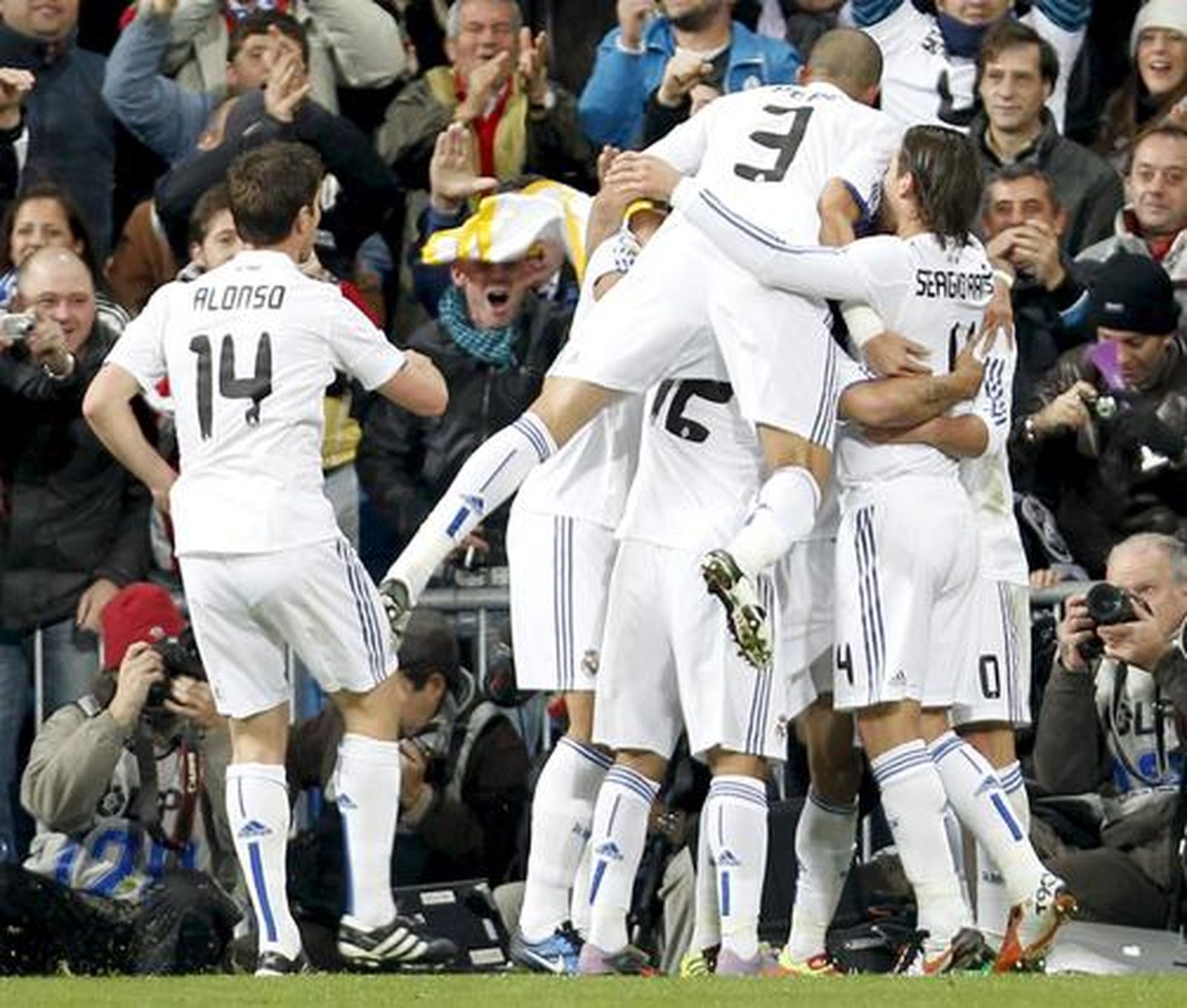 Los de Mourinho aprueban con sobresaliente el último examen antes del Barça.

Foto: EFE