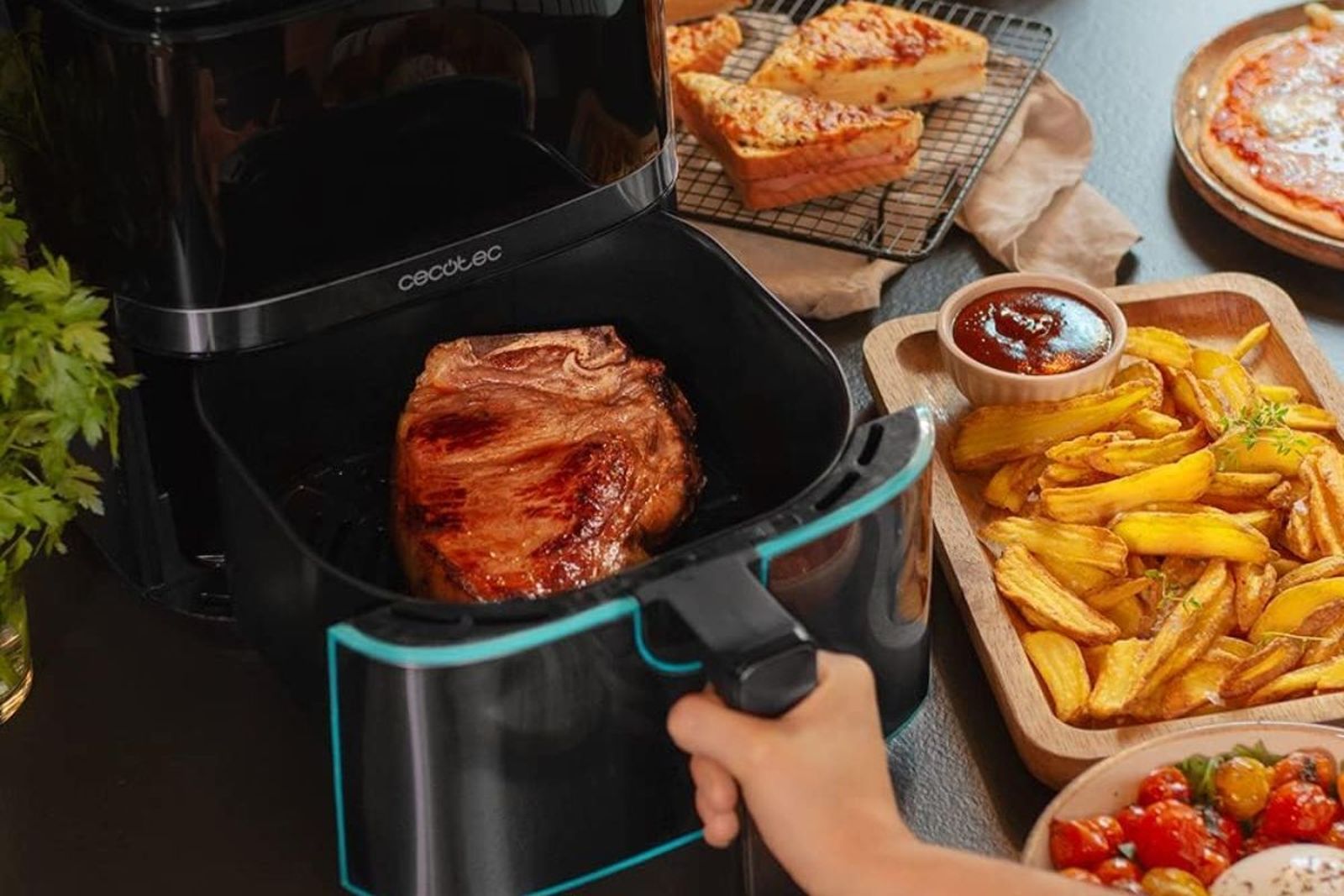 Con esta freidora de aire Cecotec te convertirás en el rey de las próximas fiestas: ¡llévatela por menos de la mitad de precio!