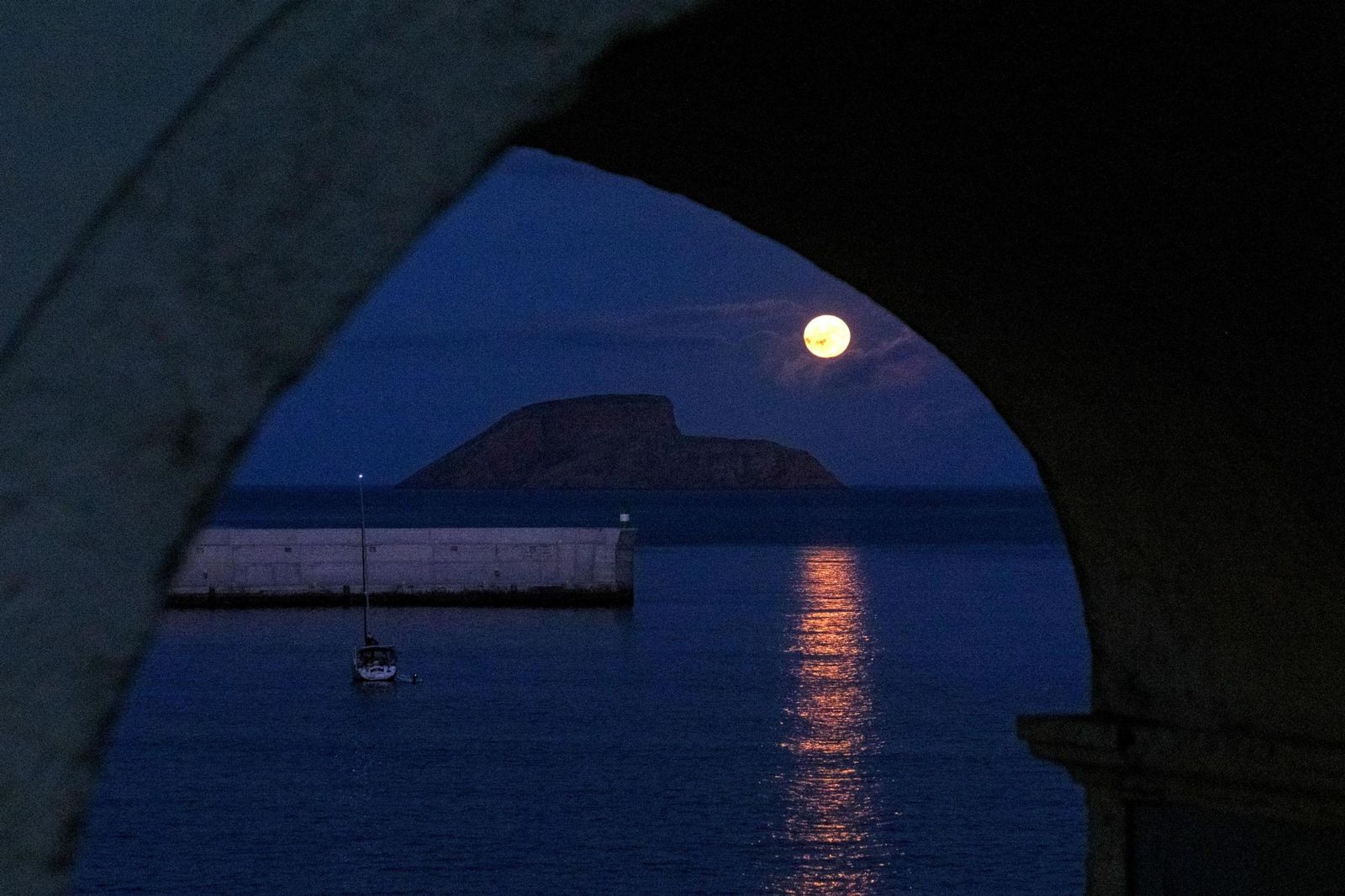 La Superluna azul captada en diferentes partes del planeta: un disfrute visual de la Luna del Esturión