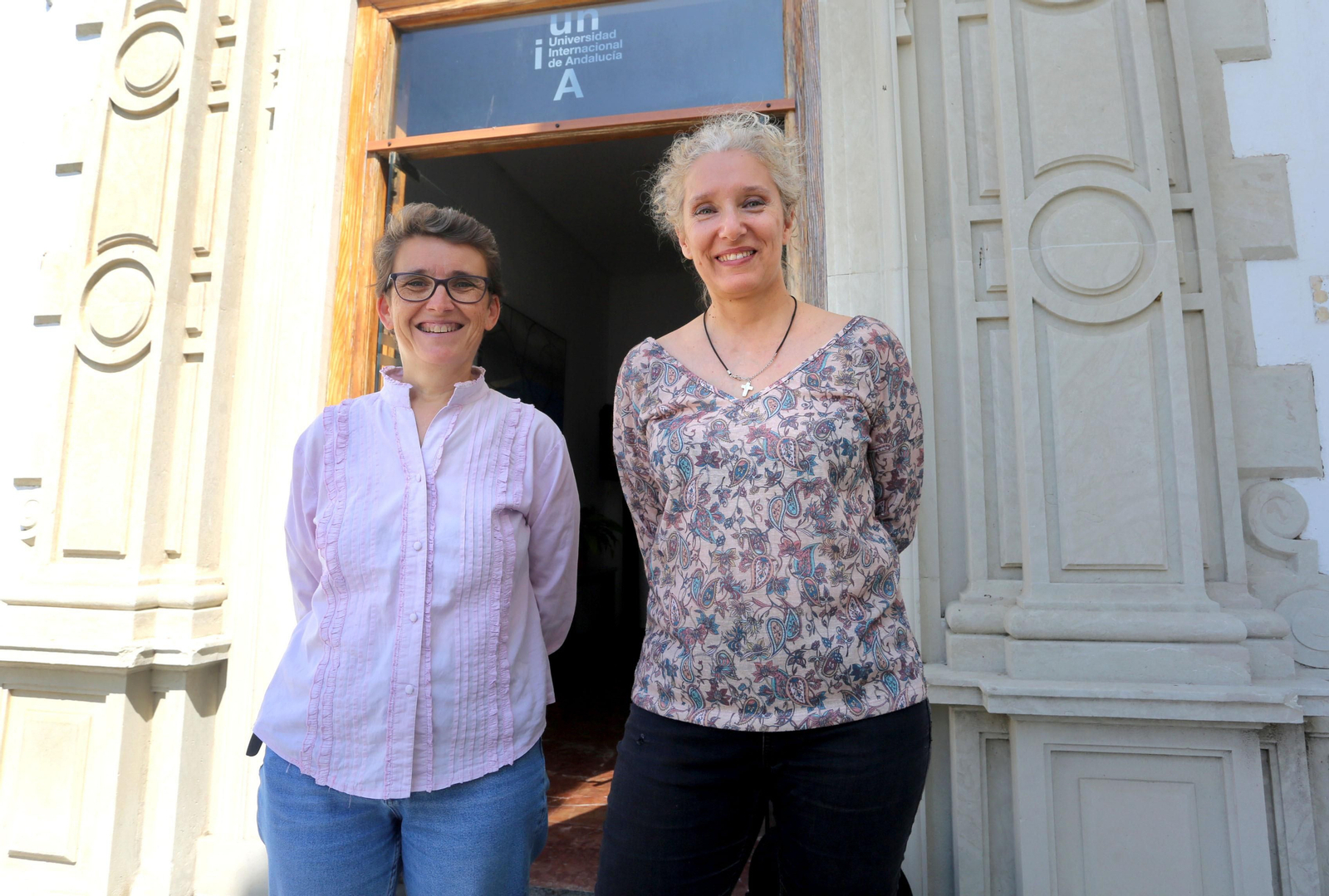 María de la O Barroso y Pilar María Domínguez en la UNIA.