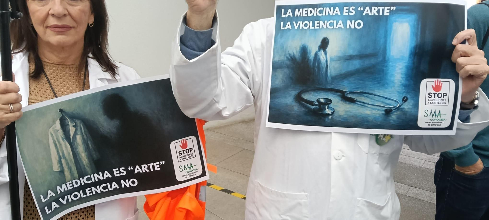 Carteles en una de las últimas manifestaciones del Sindicato Médico contras las agresiones a sanitarios.