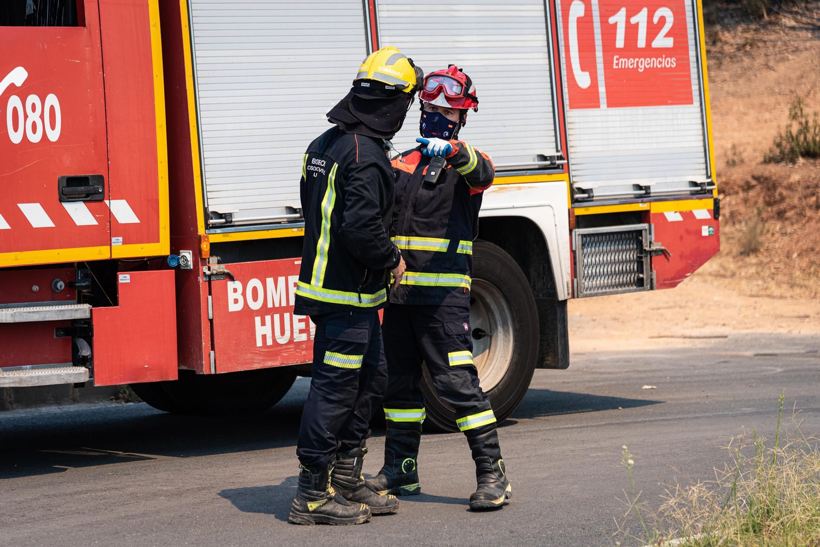 Imágenes del incendio en el cementerio de Valverde
