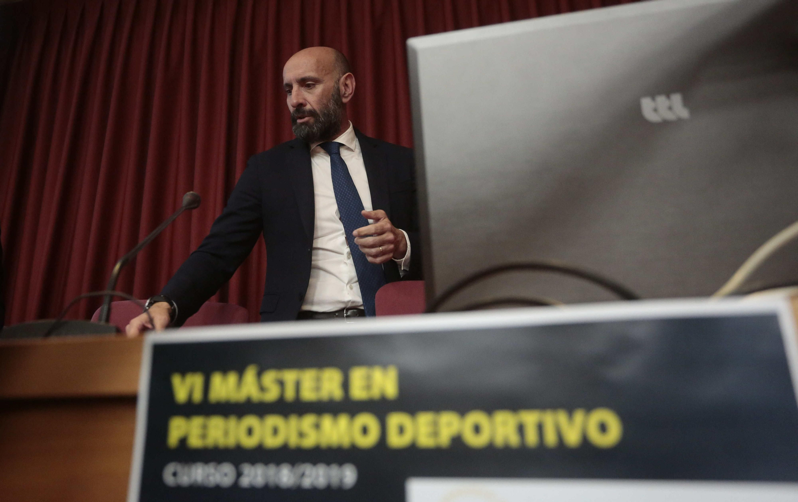 Monchi, en el Salón de Grados de la Facultad de Comunicación.