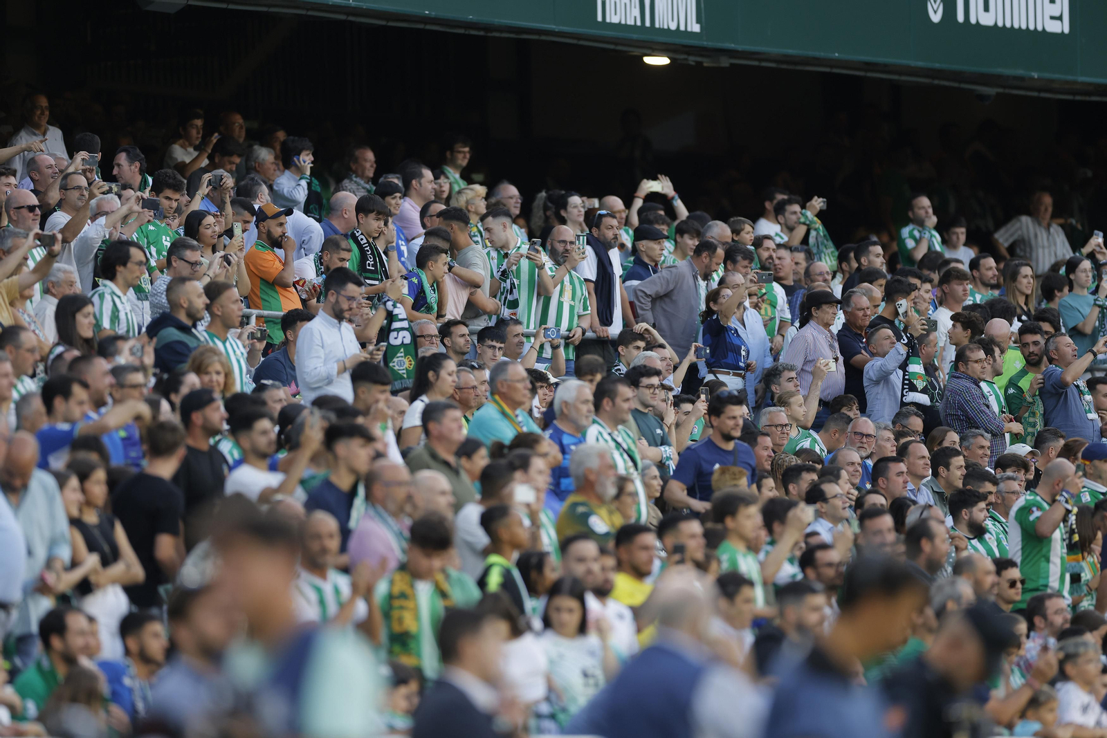 Búscate en las fotos del Betis-Rayo